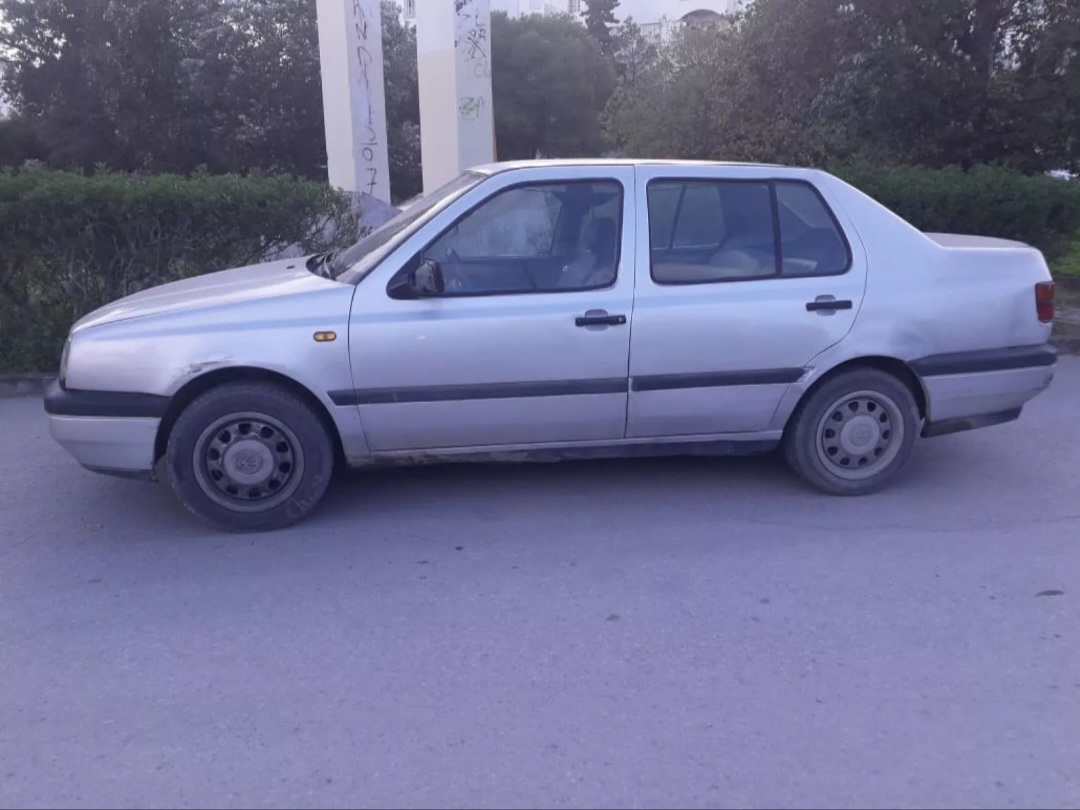 Volkswagen Vento - Tunisie