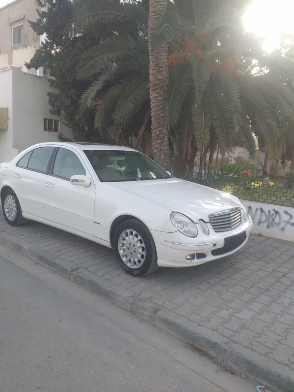 Mercedes 200 - Tunisie