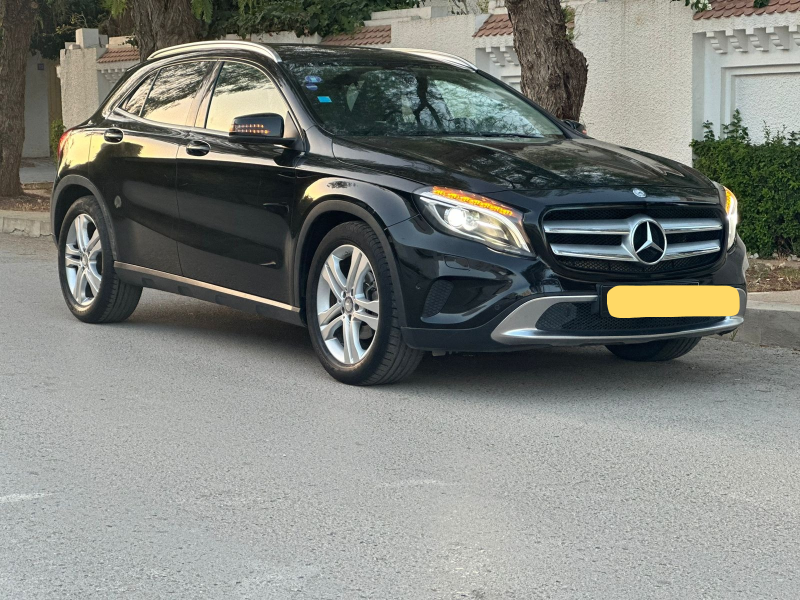 La Marsa Berge Du Lac Mercedes GL Gla 200 en excellent tat