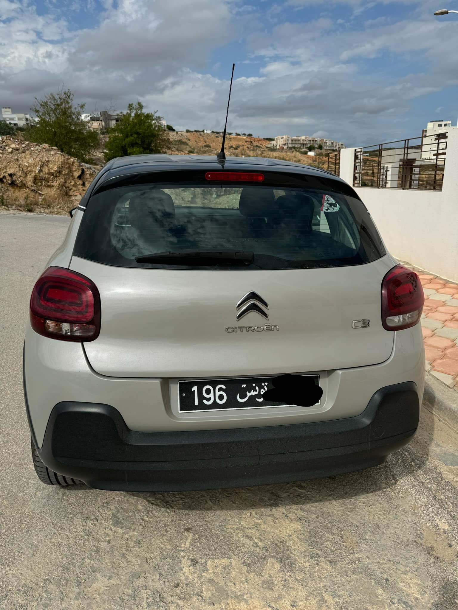 El Menzah El Menzah 1 Citroen C3 Voiture citroen c3 modle 2017 puretech 1re main