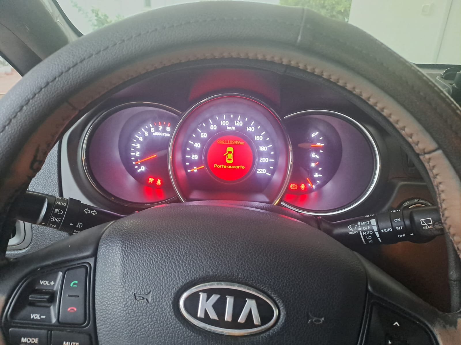 Le Bardo Le Bardo Kia Rio Kia rio noir