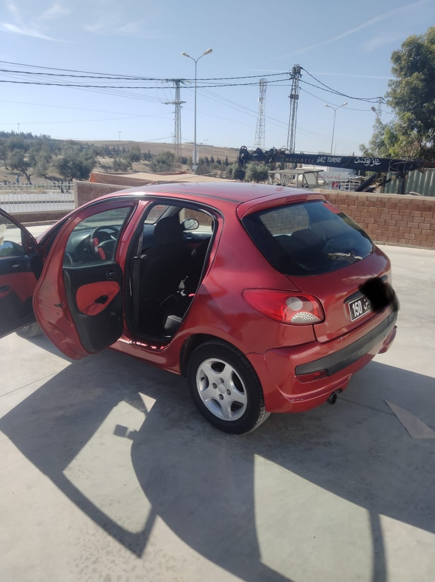 Peugeot 206+ - Tunisie