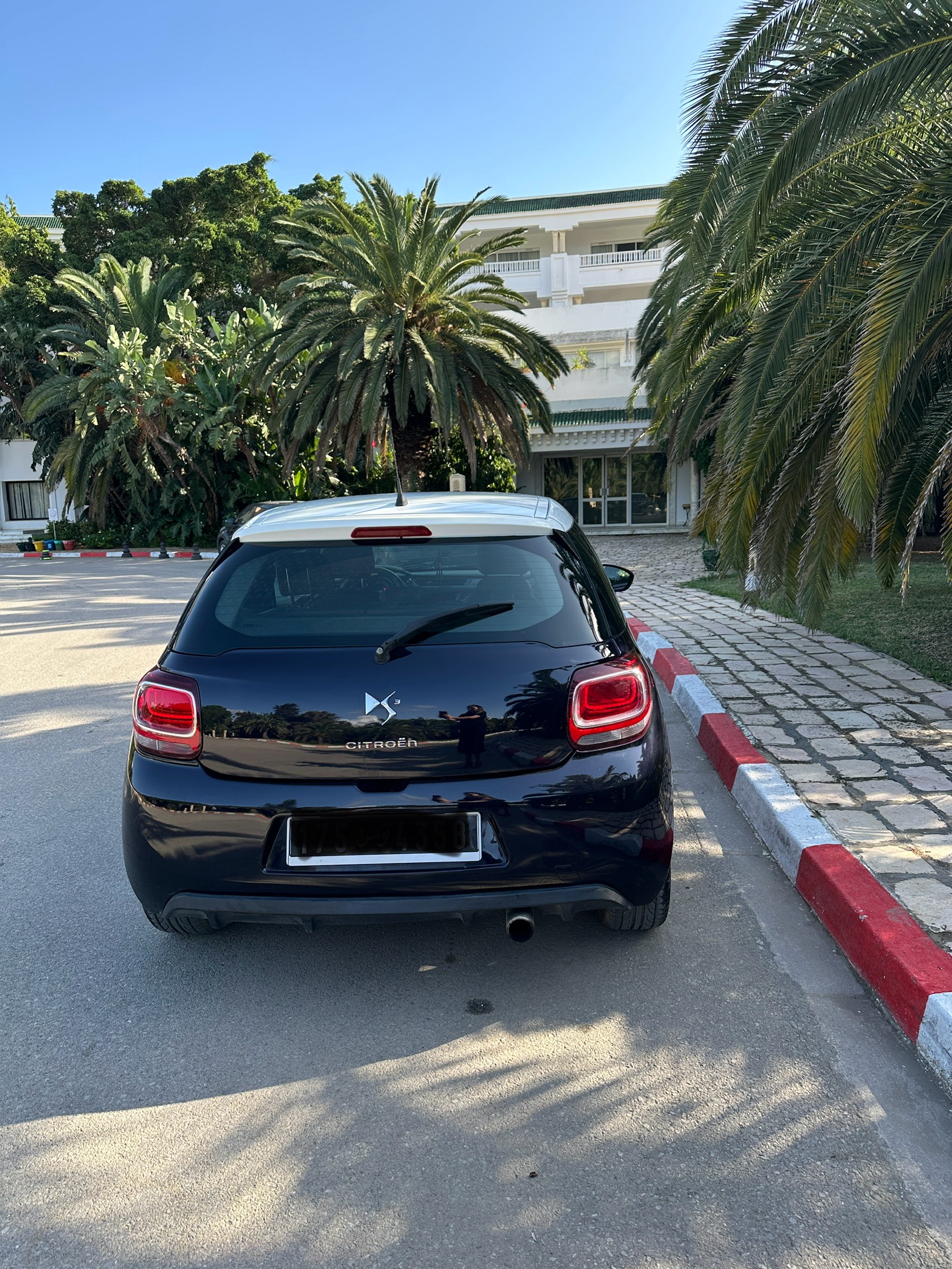 Hammamet Barraket Essahel Citroen DS3 Ds3 sport bleu nuit