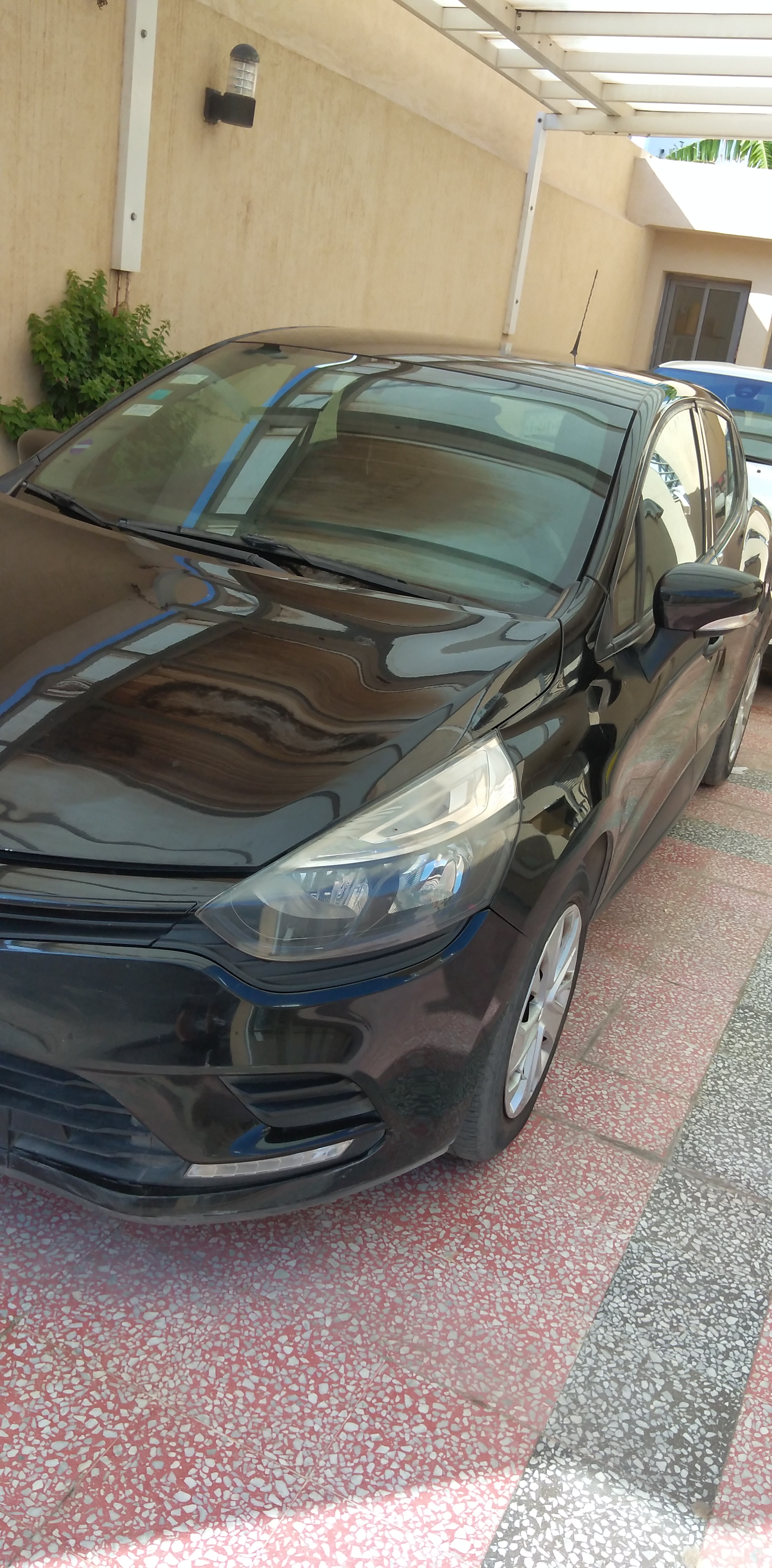 Mannouba La Mannouba Renault Clio Clio4 en trs bonne tat