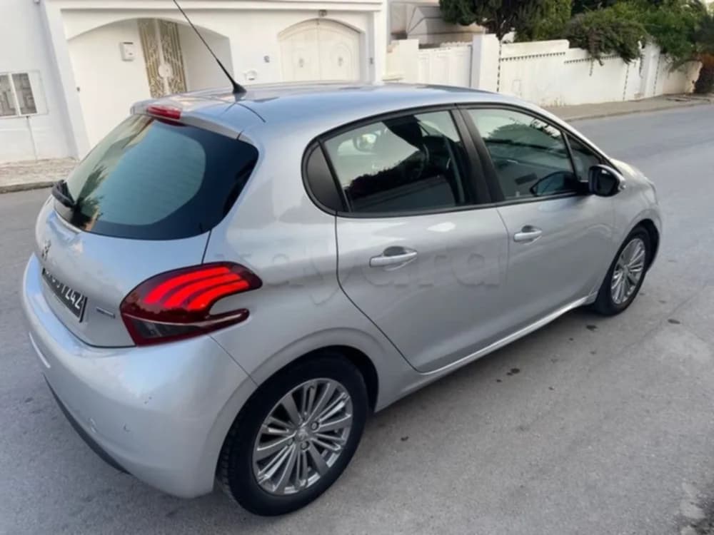 Sfax Sud Merkez Aloulou Peugeot 208 208 peugeot full