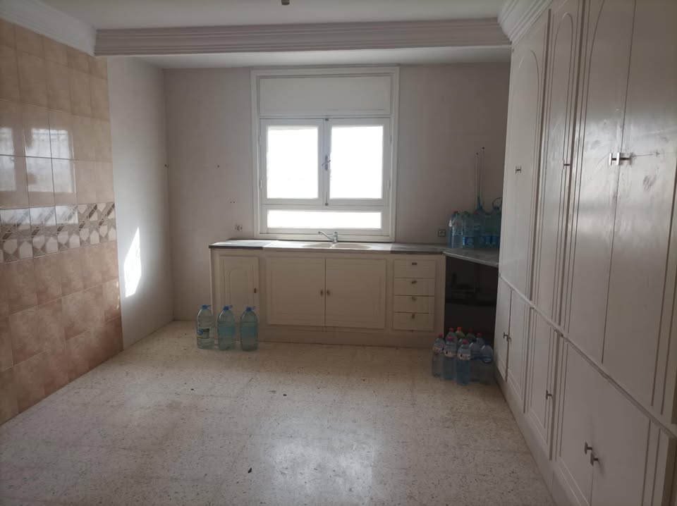 Fouchana Cite El Hidhab Location Appart. 2 pices Appartement de 1 chambre salon et salle de bain