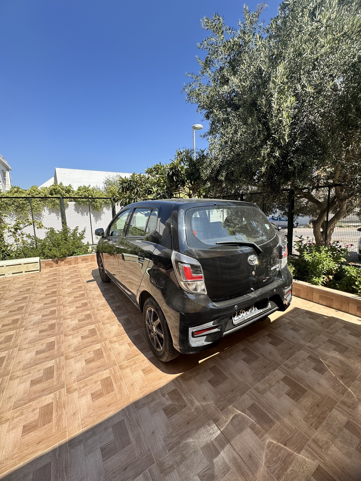 El Omrane Superieur El Omrane Superieur Toyota Autre Modle Toyota agya 4cv age 2ans encore sous garantie bsb