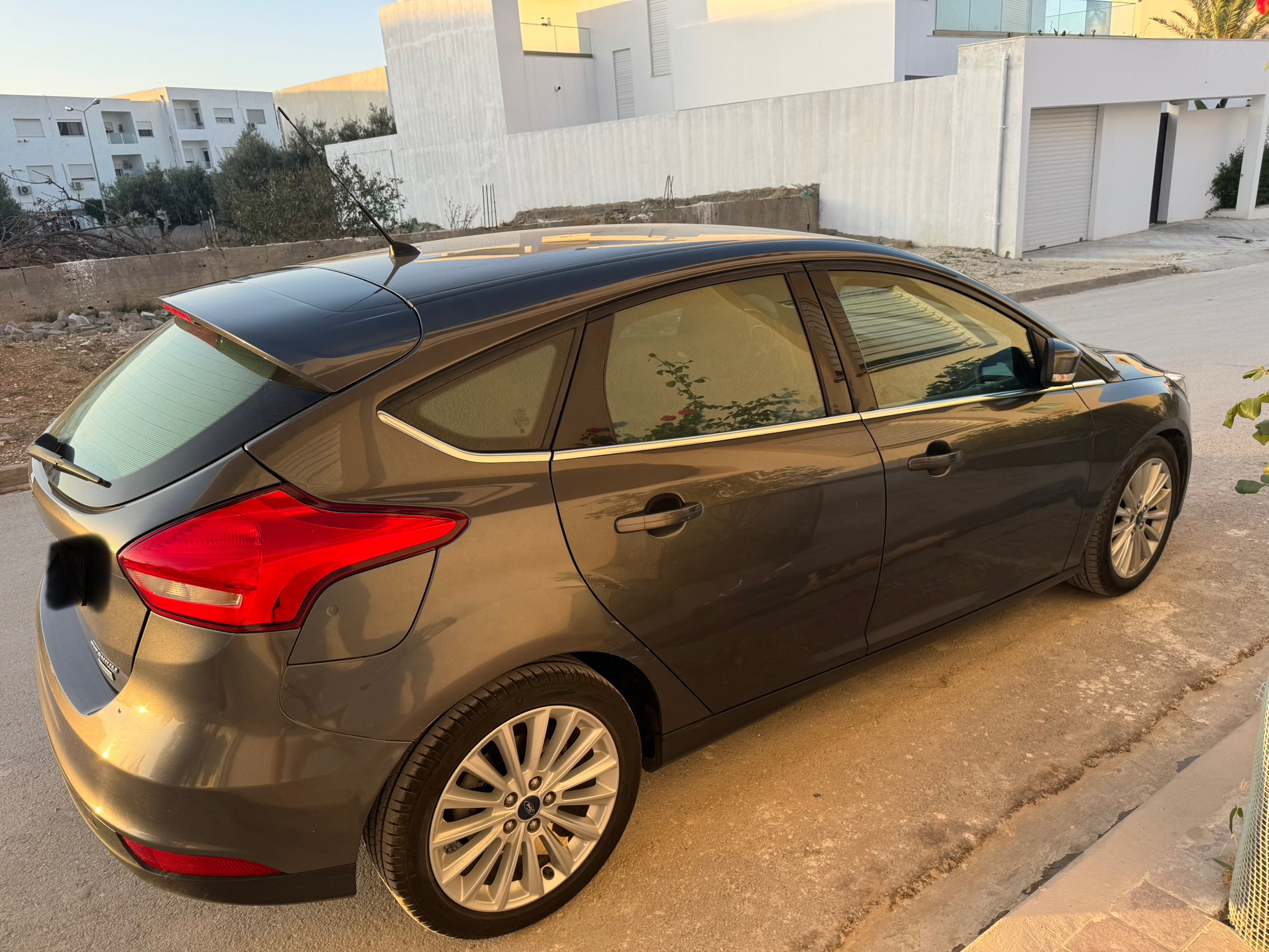 Ariana Ville Ariana Ford Focus Ford focus titanium