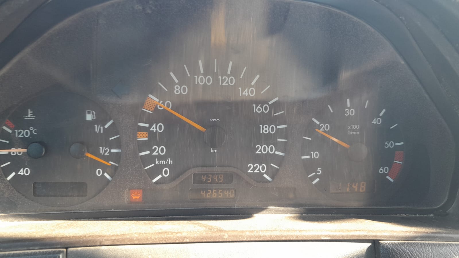 Cite El Khadra Cite Oplympique Mercedes E Mercedes w210 e250d elegance premire main