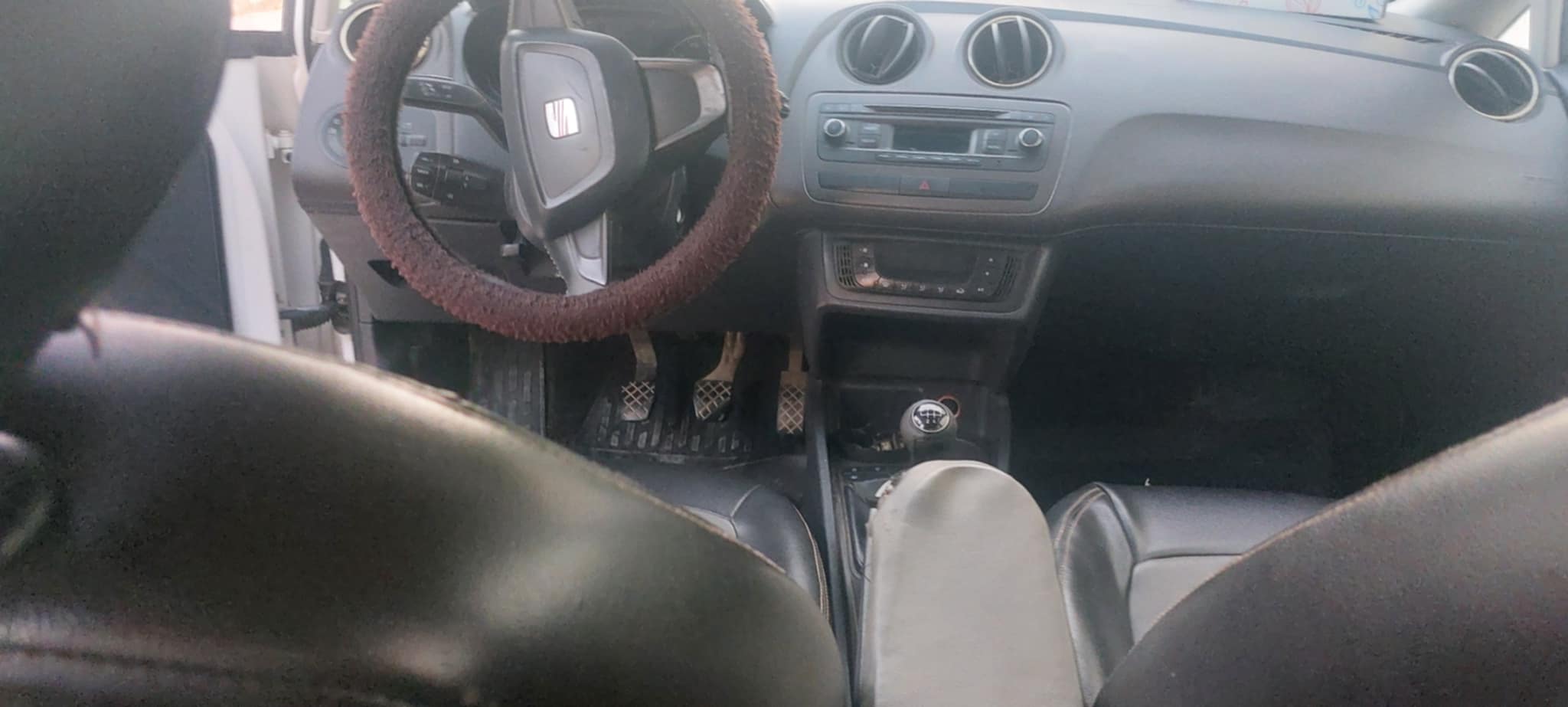 Raoued Cite El Ghazala 1 Seat Ibiza Ibza 5cv 1er main