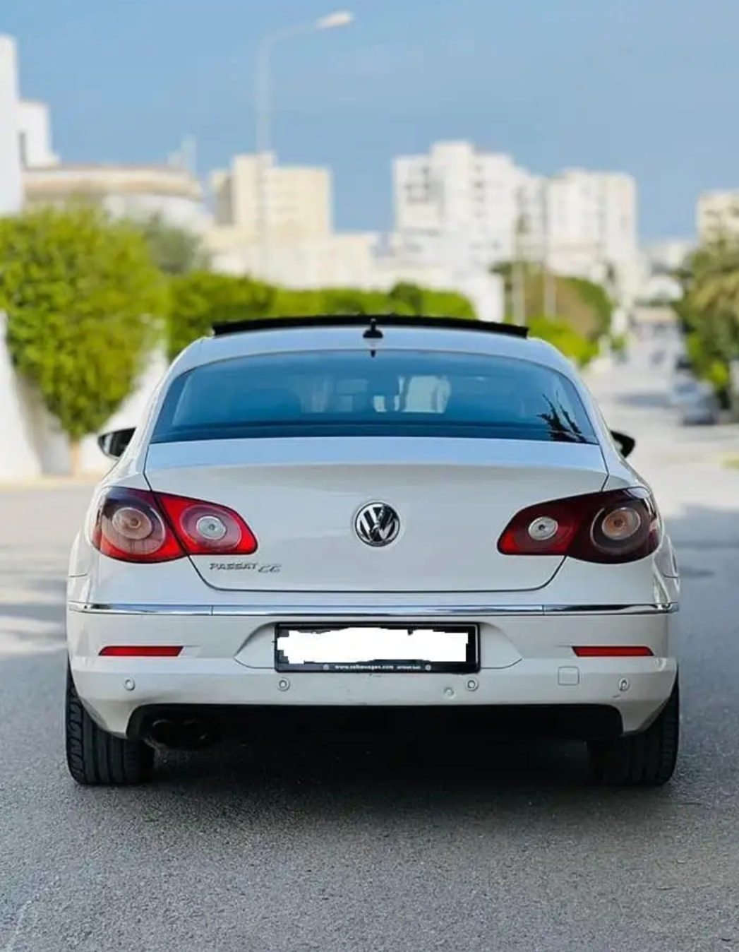 La Soukra Station Marchandises Fret Volkswagen Passat Passat cc 2 litre essence