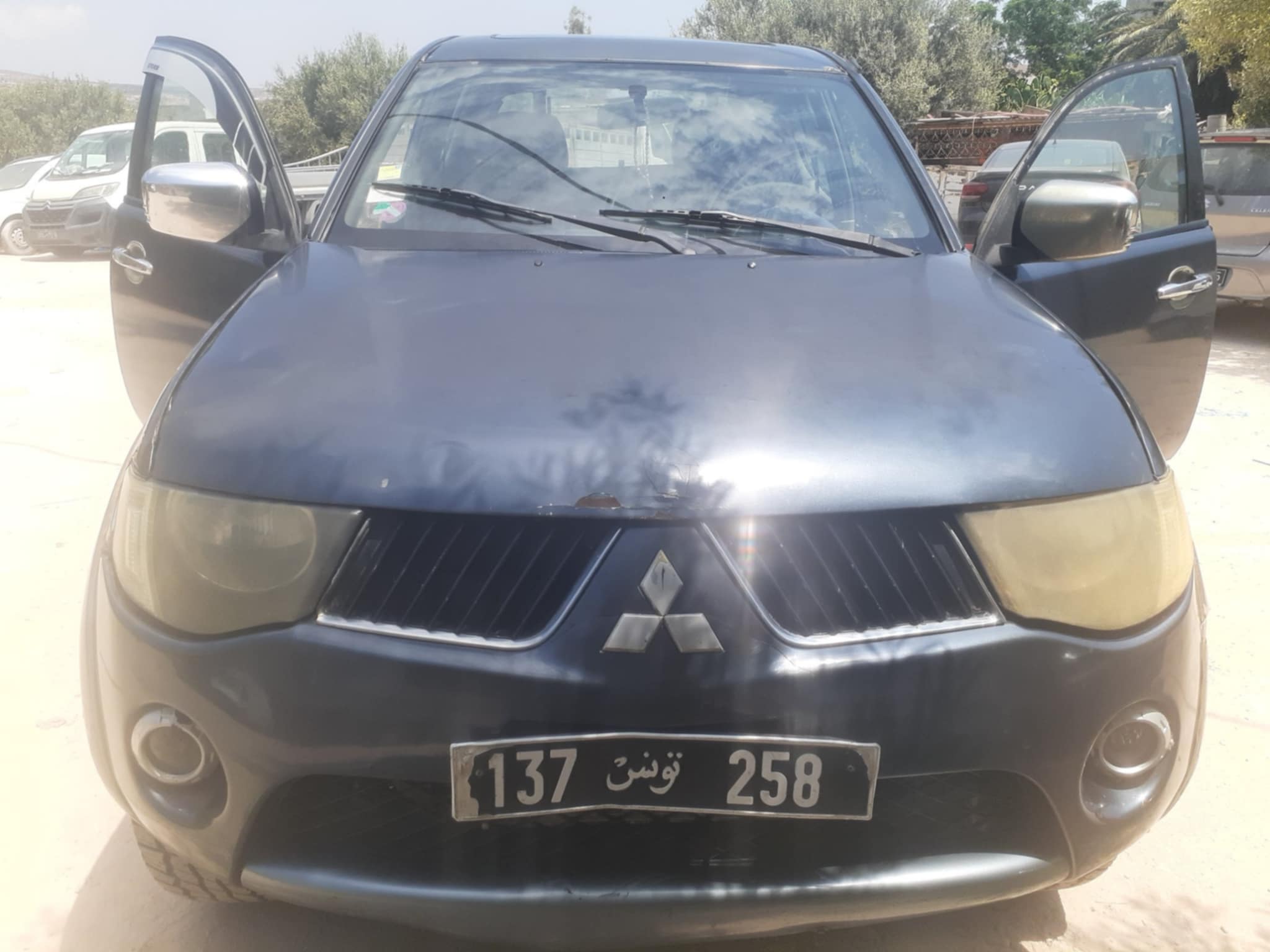 Douar Hicher Douar Hicher Mitsubishi L200 Bonne tat