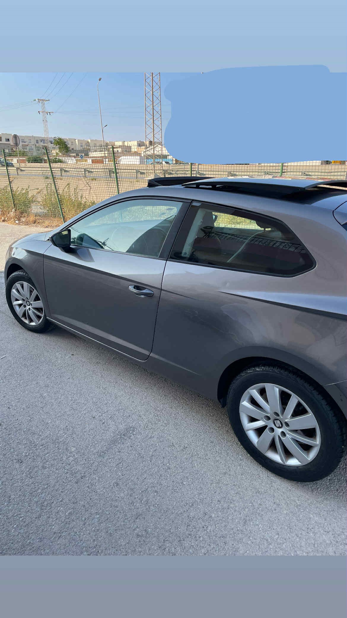 Ariana Ville Riadh Landlous Seat Leon Seat leon sc 2 portes