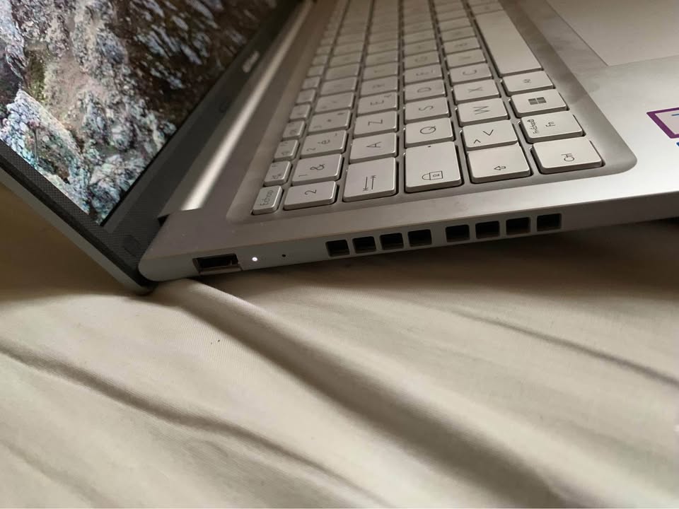 Nouvelle Medina Nouvelle Medina Asus  Autre Pc portable asus vivobook16