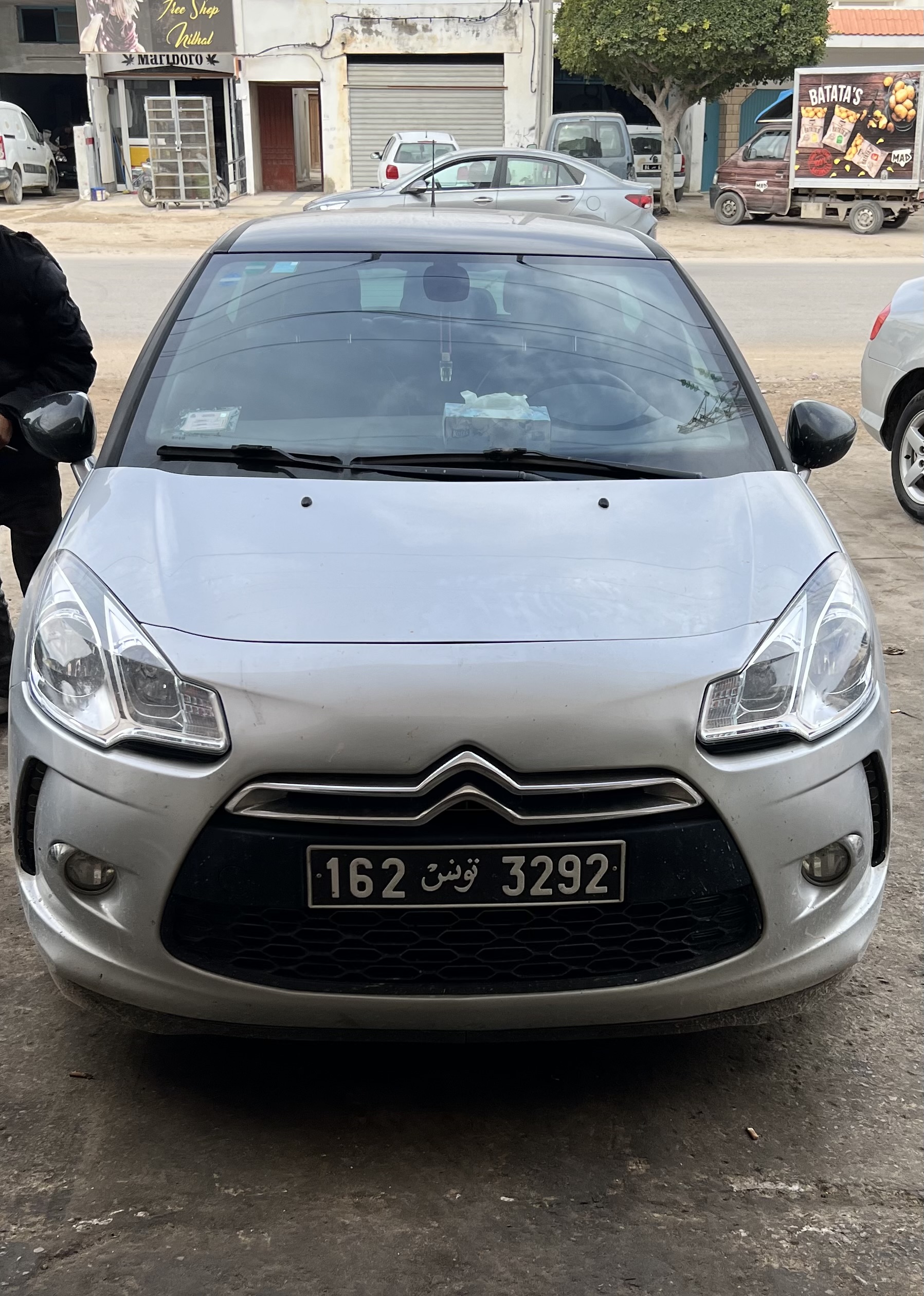 Sakiet Eddaier Cite El Mallek Citroen DS3 Tres jolis voiture d une femme
