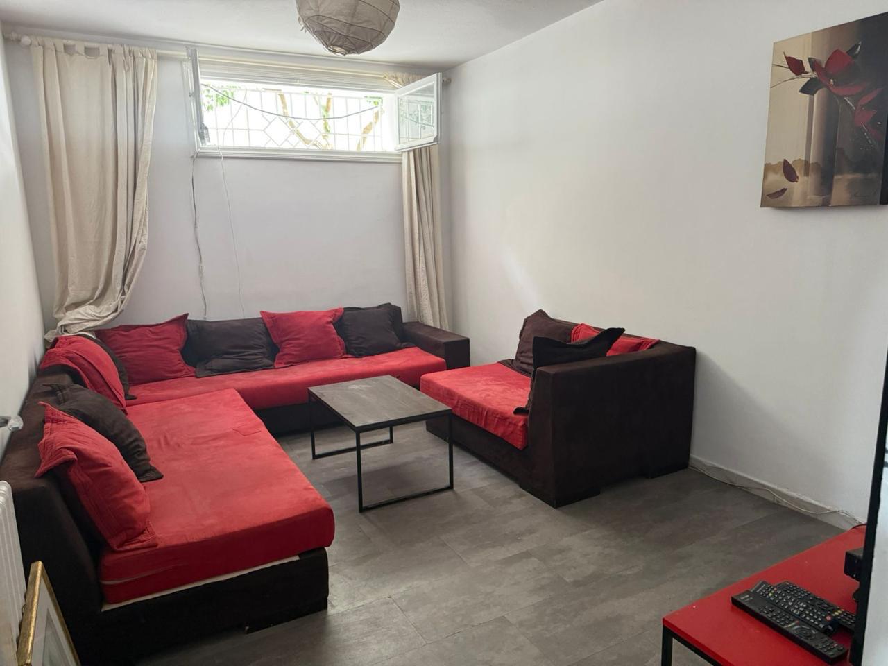 Ariana Ville El Menzah 7 Location Maisons Rez de jardin hall plus 2 meubl manzah 6 wb4284