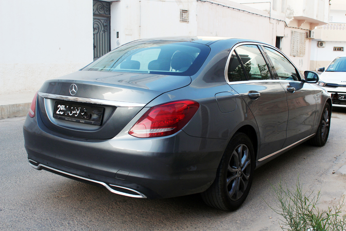 Mercedes C - Tunisie