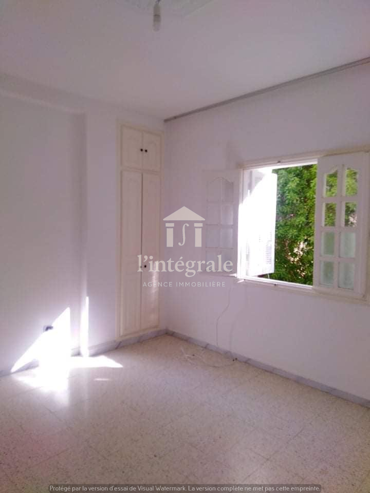 Ariana Ville Cite Ennasr 2 Location Appart. 4 pices Grand et lumineux s3