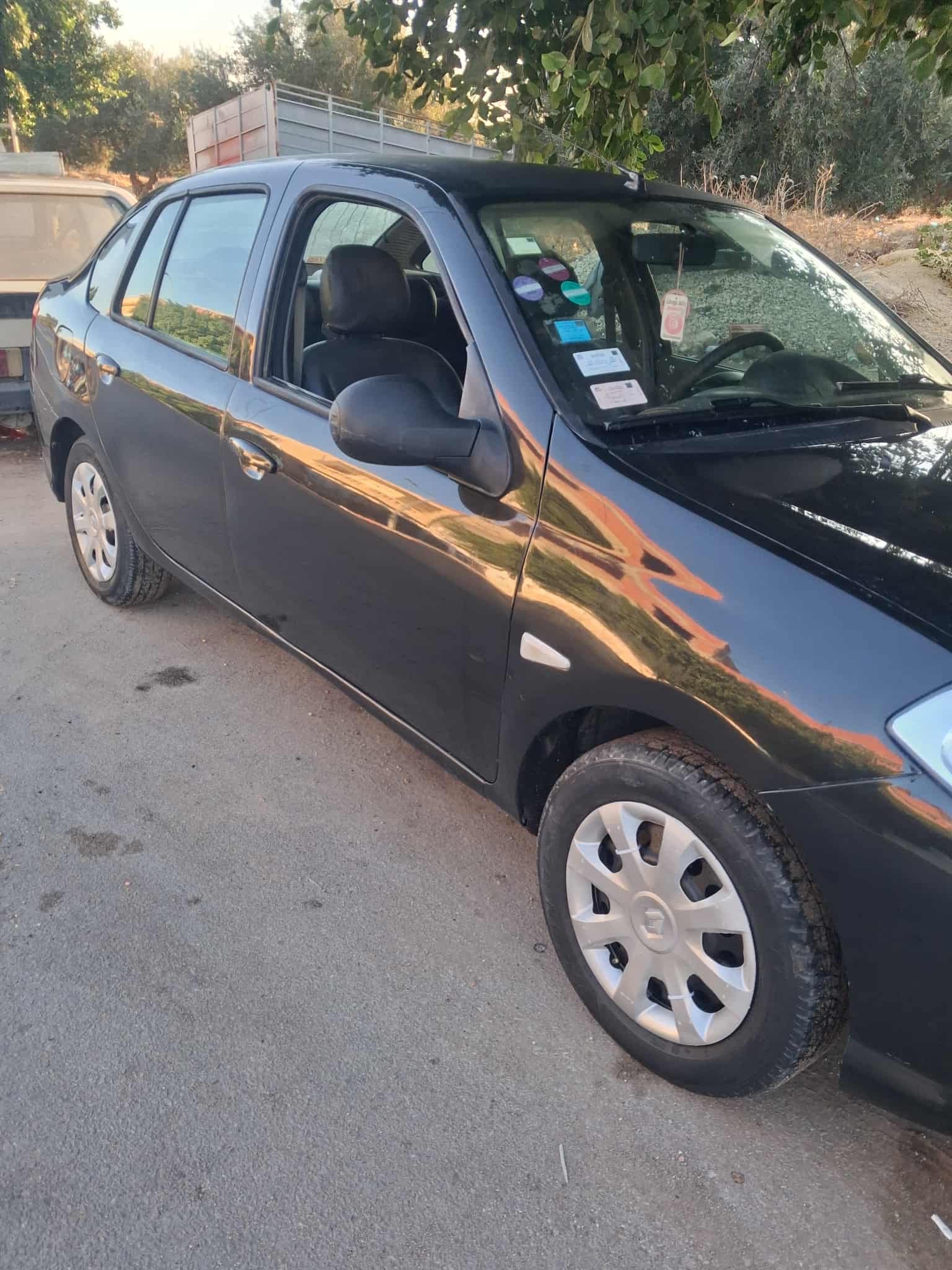 Monastir Cite Erriadh Renault Symbol Renault symbol en trs bon tat