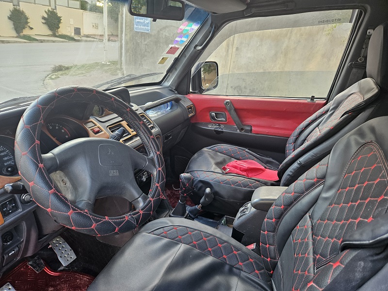 Mitsubishi Pajero - Tunisie