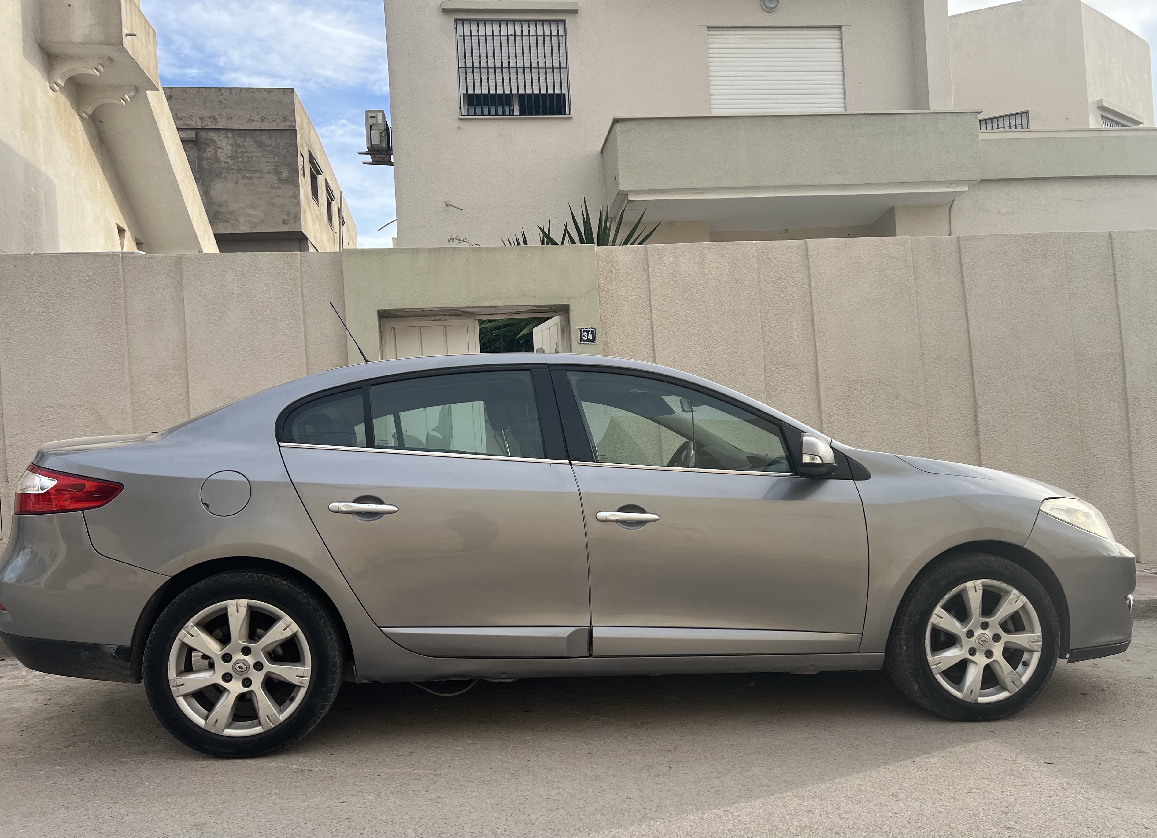 Renault FLUENCE - Tunisie