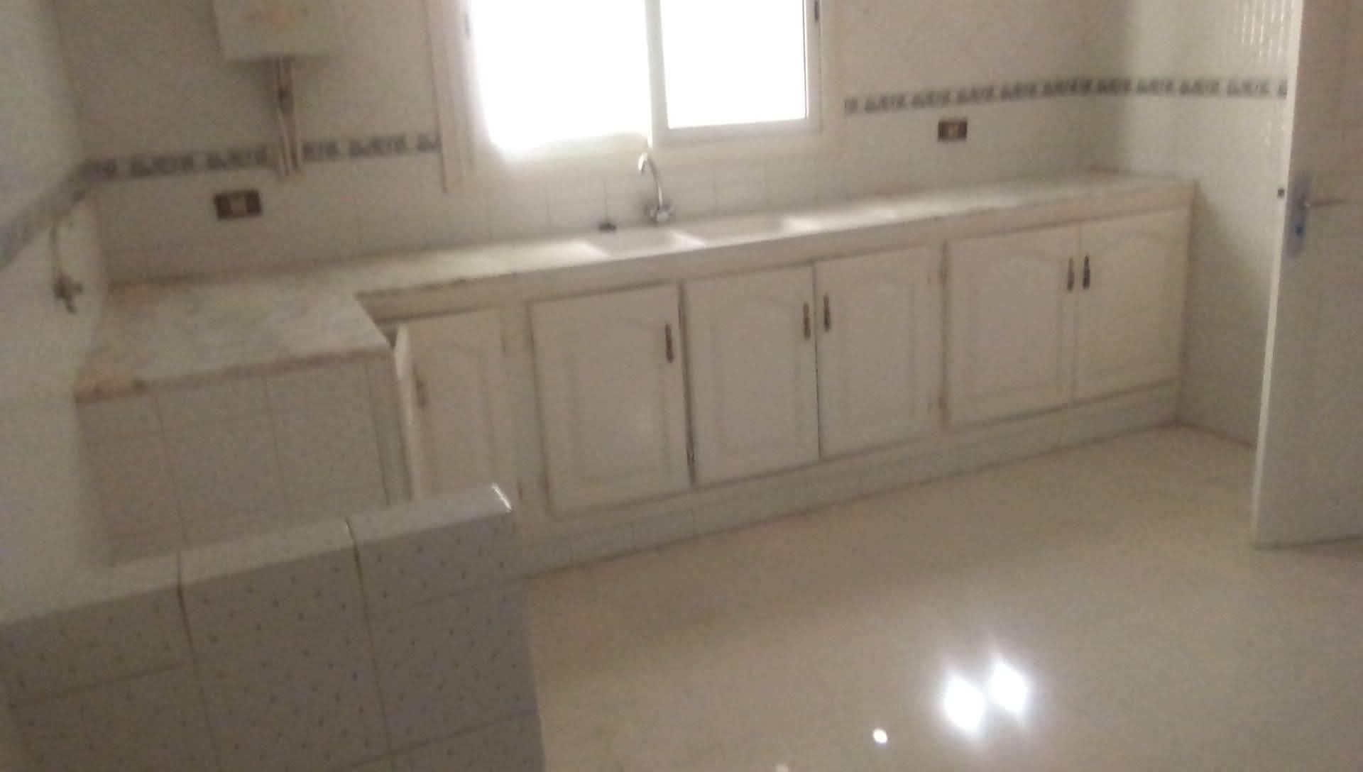 Le Bardo Le Bardo Location Appart. 5 pices+ Grand tage s4 trs propre hedi cheker bardo