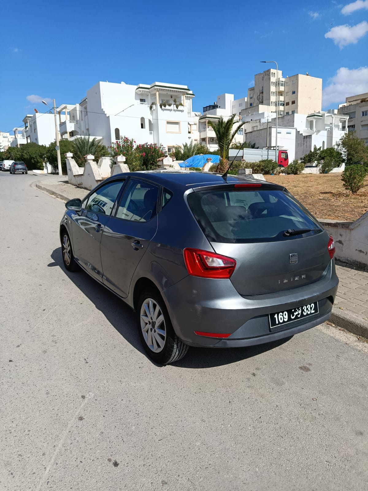 Ariana Ville Cite Ennasr 2 Seat Ibiza Superbe seat ibiza premire main