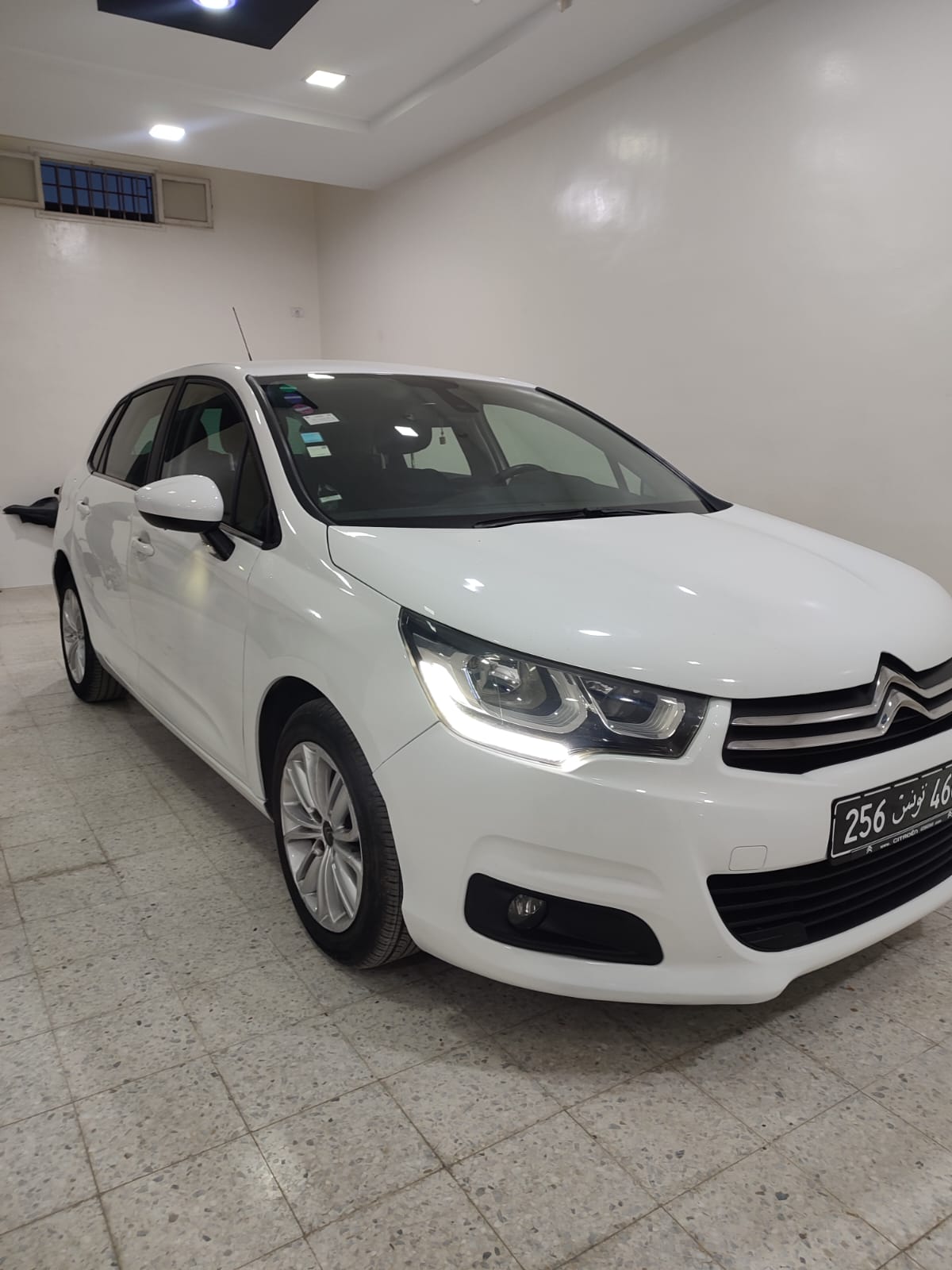 Mornag Mornag Citroen C4 Trs belle voiture