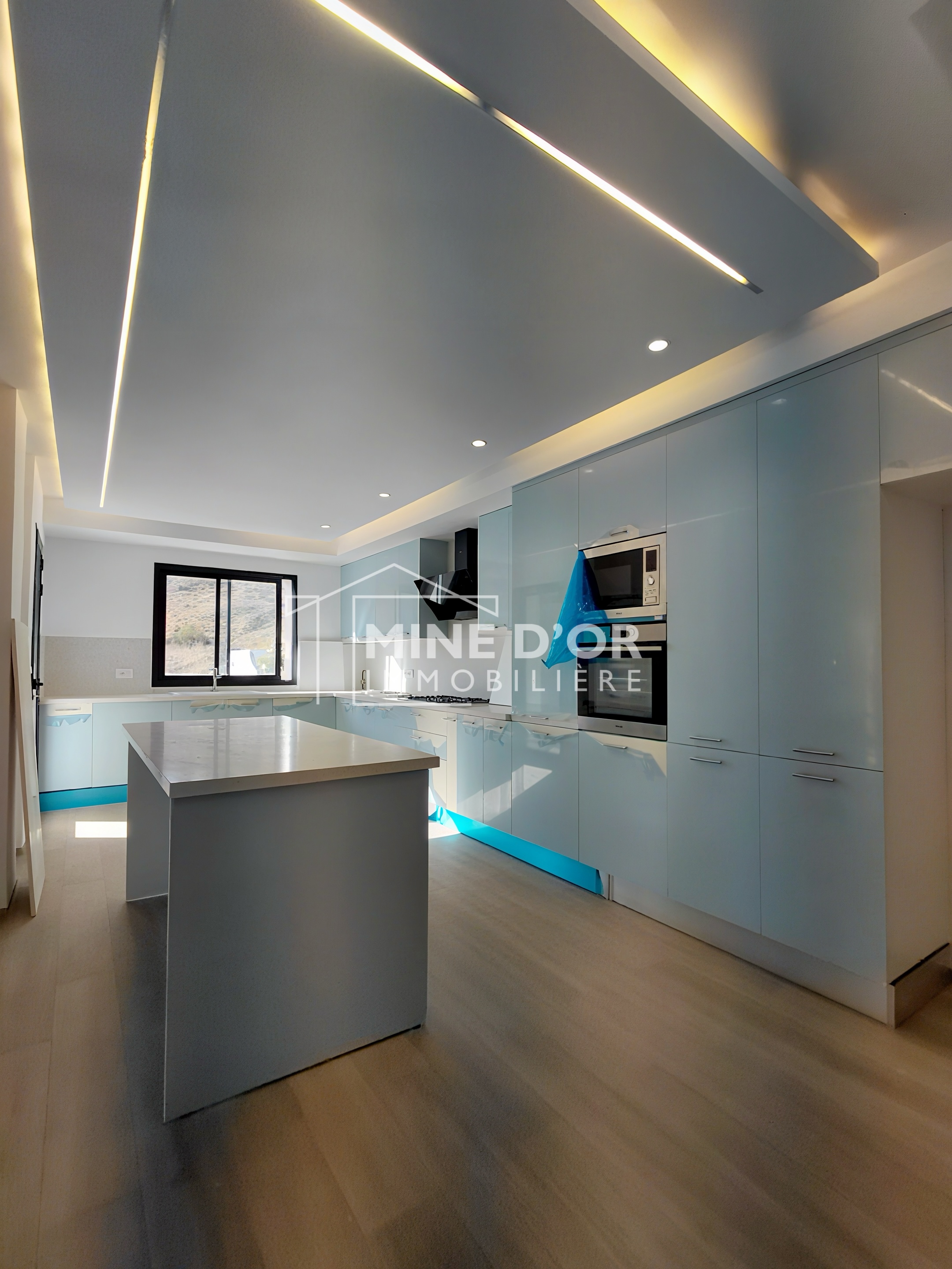 El Menzah El Menzah 9 Location Appart. 4 pices Al apprt s4 jamais habit a menzah 9