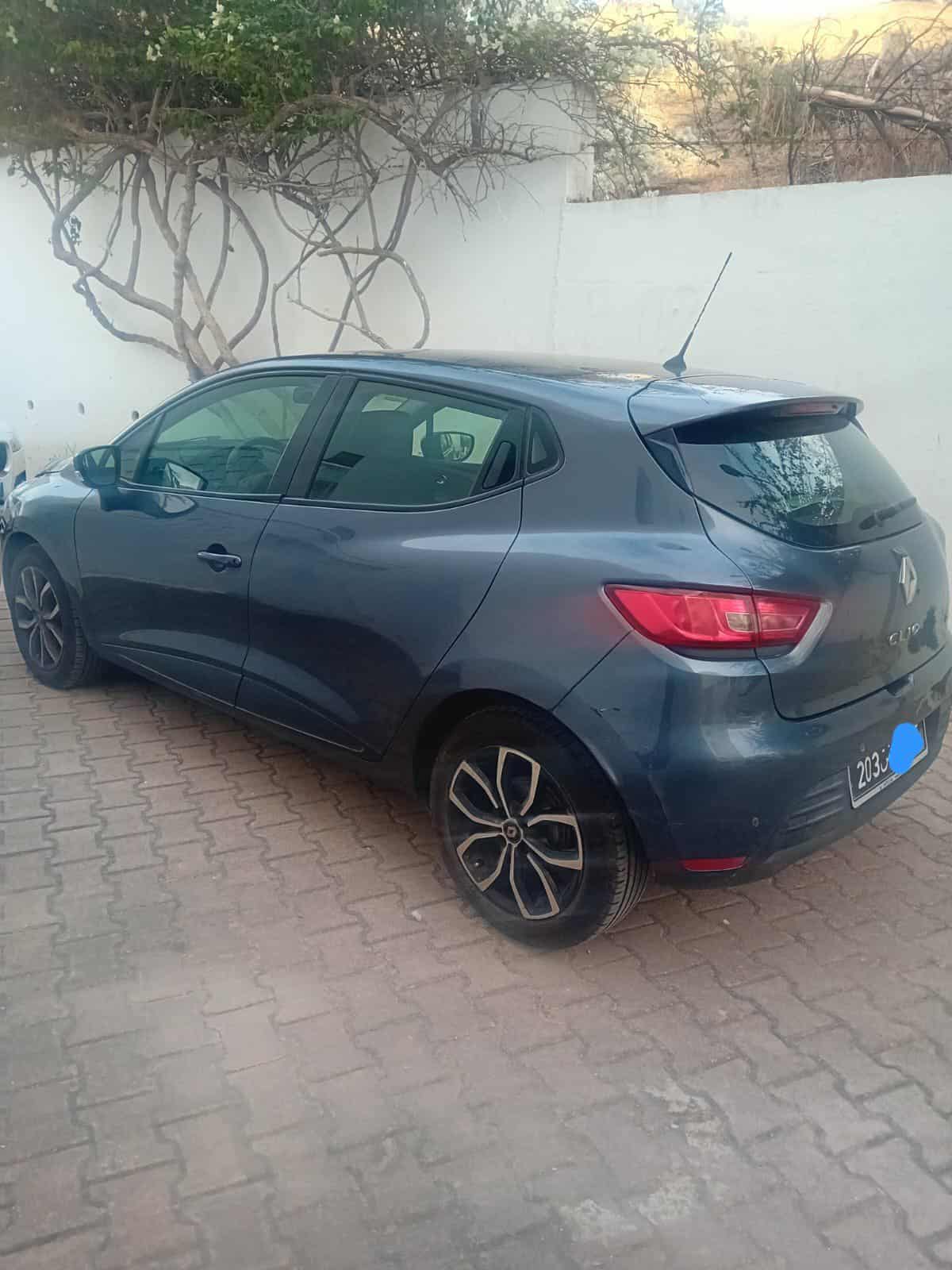 El Menzah El Menzah 9 Renault Clio Clio  tce 5 cv