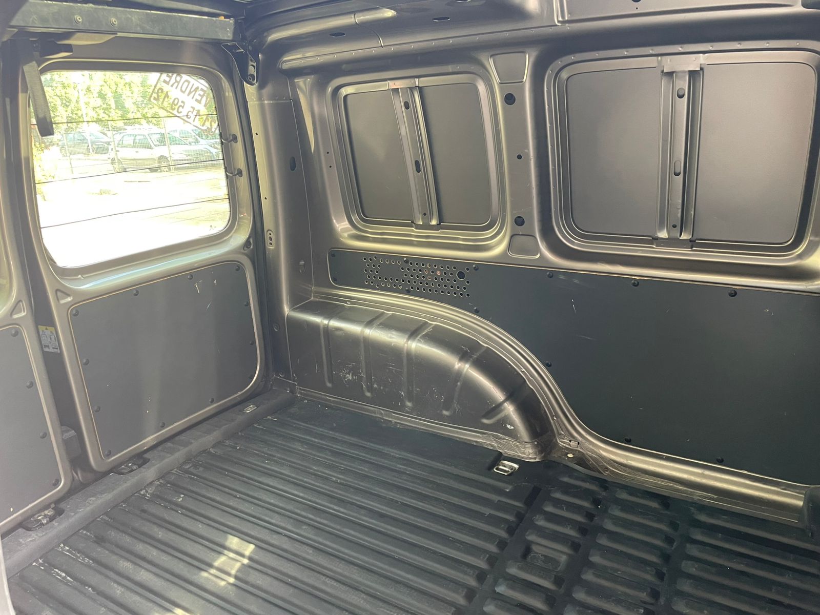 Volkswagen Caddy - Tunisie