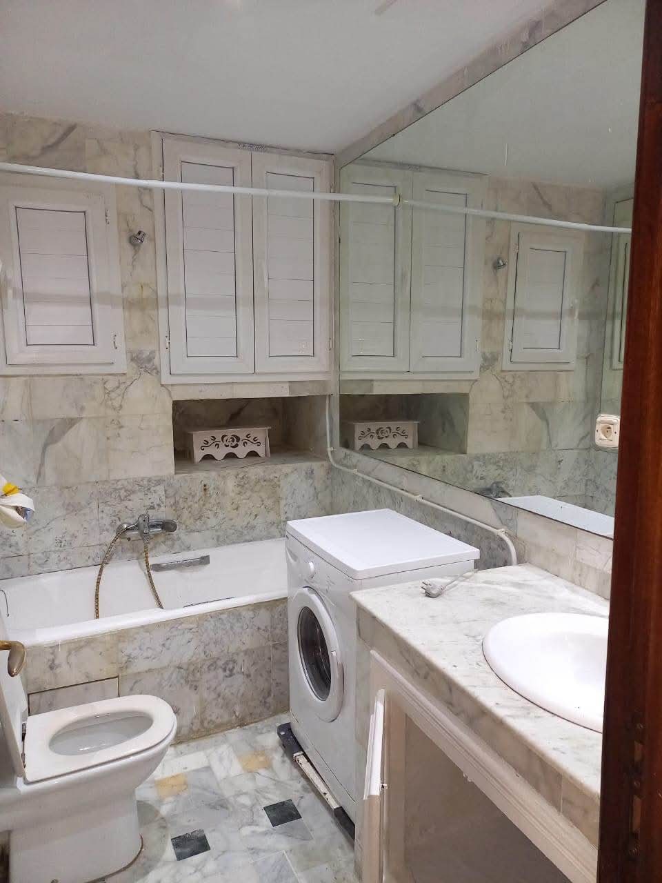 Bab Bhar&nbsp;Bab Bhar&nbsp;Vente&nbsp;Appart. 2 pi�ces&nbsp;Appr s1 avec meuble r�sidence gard�e jean d'arc