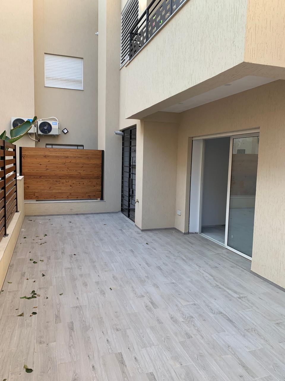 La Soukra&nbsp;Chotrana 1&nbsp;Location&nbsp;Appart. 3 pi�ces&nbsp;S plus 2 hauten  standing jamais habit� rdc