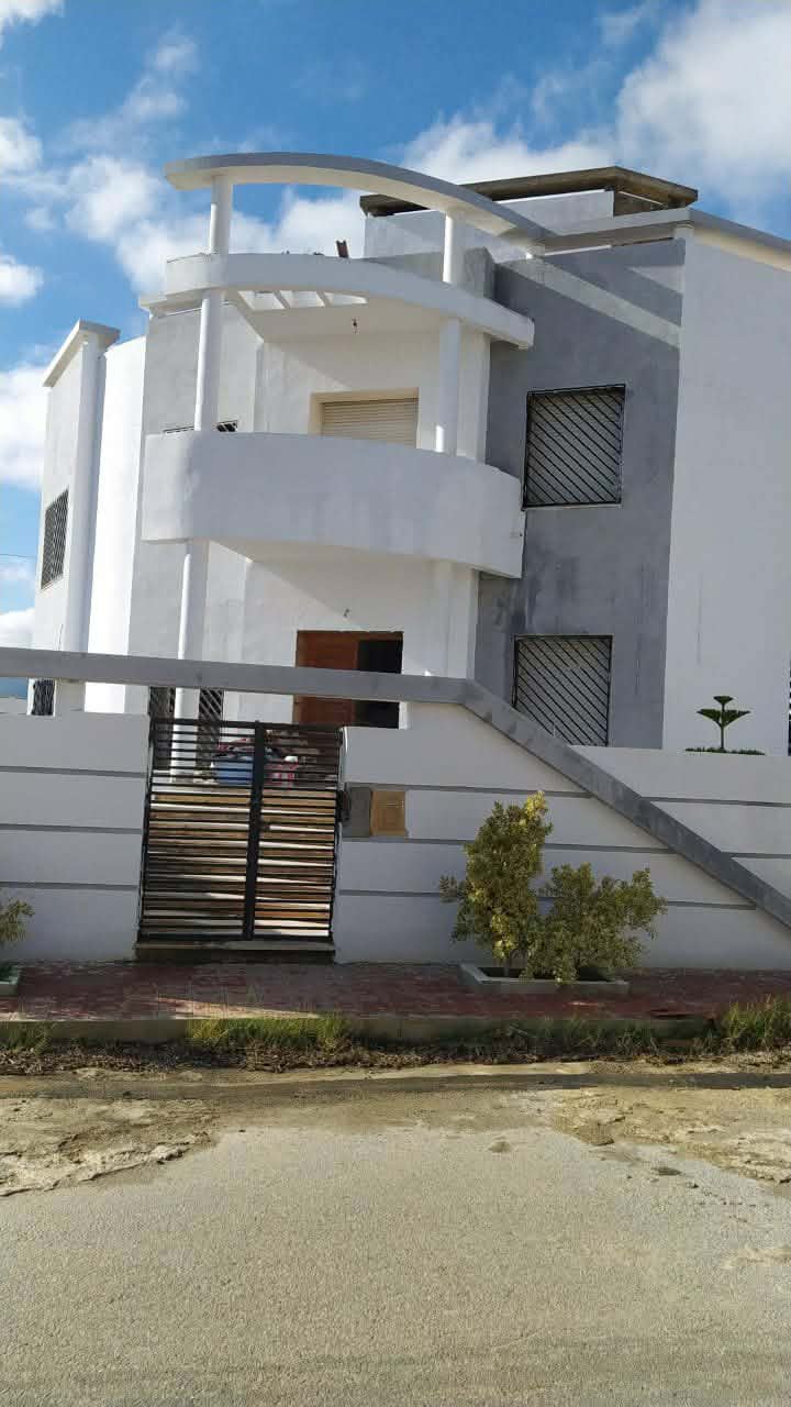 Hammam Chatt&nbsp;Borj Cedria&nbsp;Vente&nbsp;Maisons&nbsp;Villa neuve � 3 �tages