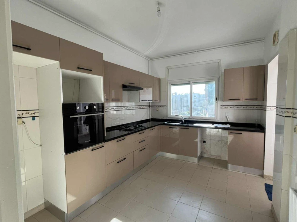 Ariana Ville Cite Ennasr 2 Location Appart. 4 pices Appart s3  ennasr 2 hedi nouira