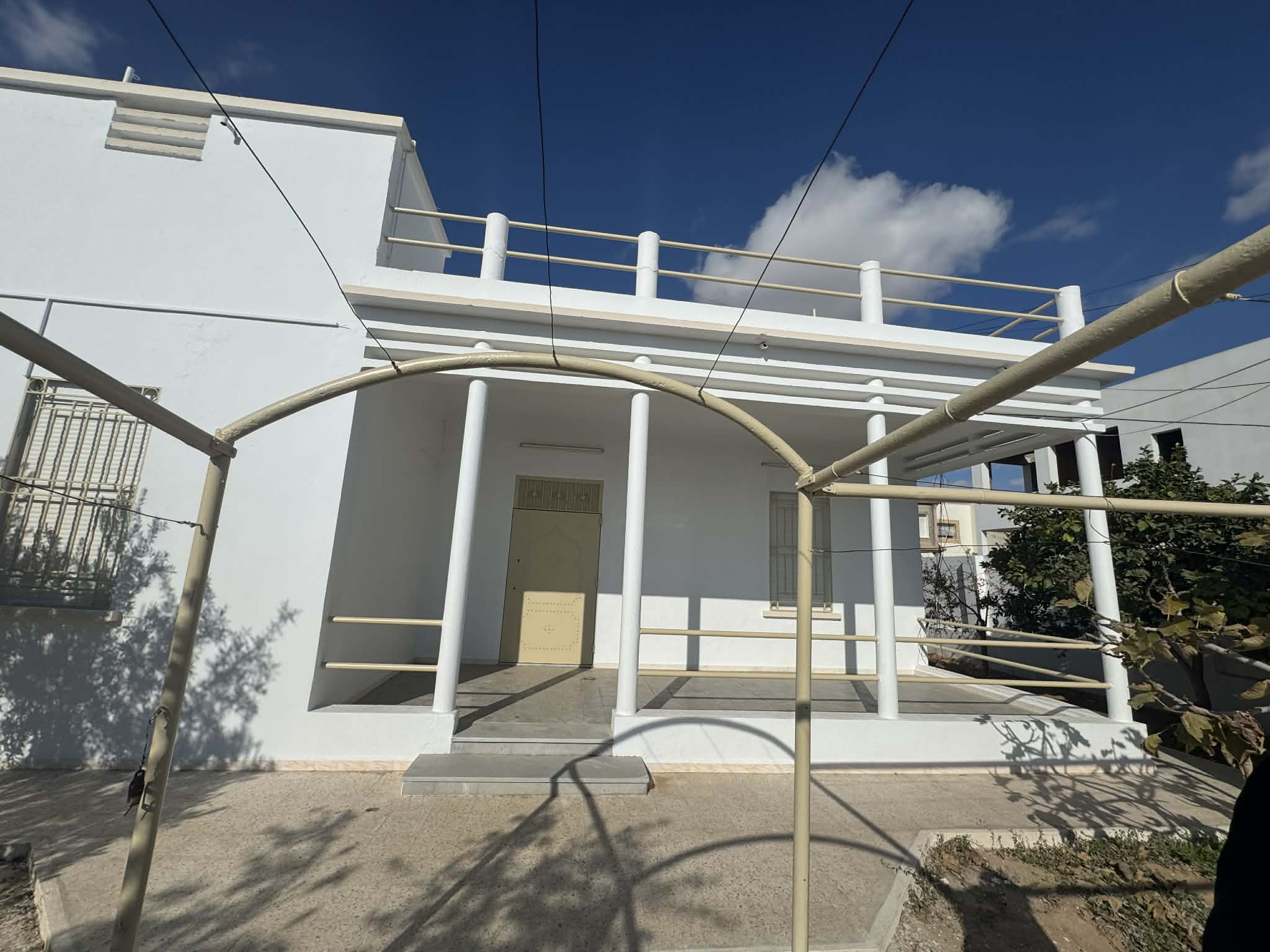 Sakiet Ezzit Sakiet Ezzit Location Appart. 3 pices Maison indpendante 3 chambres