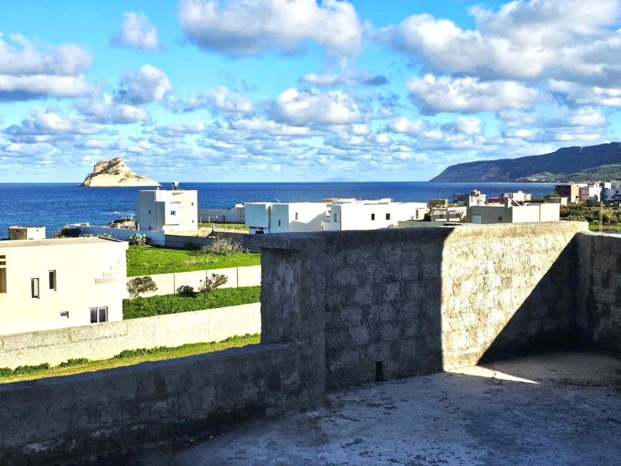 Ras Jebel&nbsp;Rafraf Plage&nbsp;Vente&nbsp;Maisons&nbsp;Villa 245 m2 rafraf plage jet de pierre de la mer