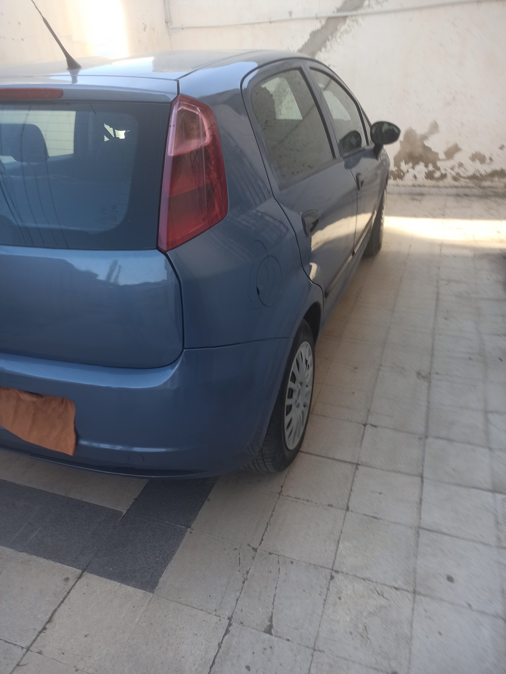 El Mourouj&nbsp;Cite El Mourouj 3 Bis&nbsp;Fiat&nbsp;Grande Punto&nbsp;Fiat grandi punto