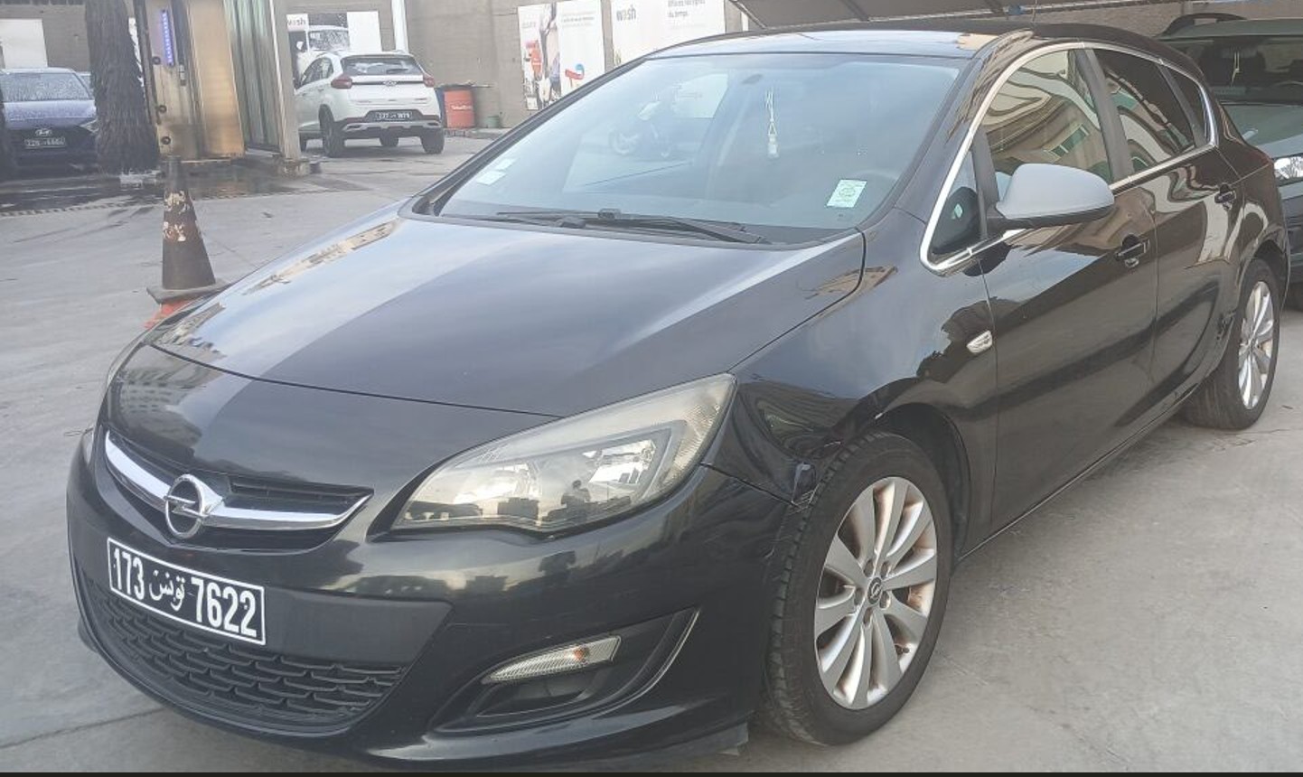 Ariana Ville&nbsp;Cite Ennasr 2&nbsp;Opel&nbsp;Astra&nbsp;Astra j tr�s bon �tat