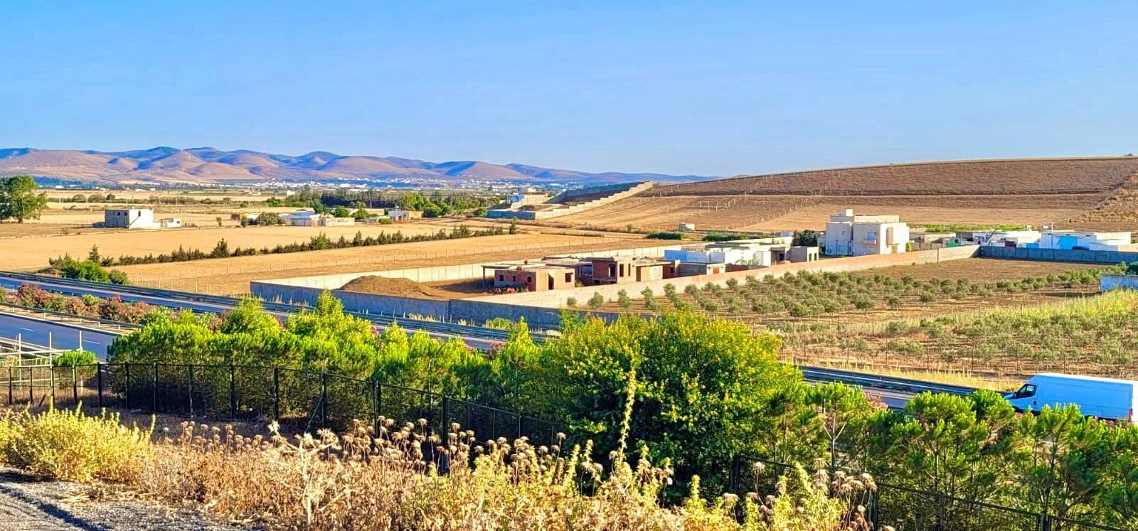 Sidi Thabet&nbsp;Sidi Thabet&nbsp;Terrain&nbsp;Terrain nu&nbsp;Terrain situ�e a sidi thabet