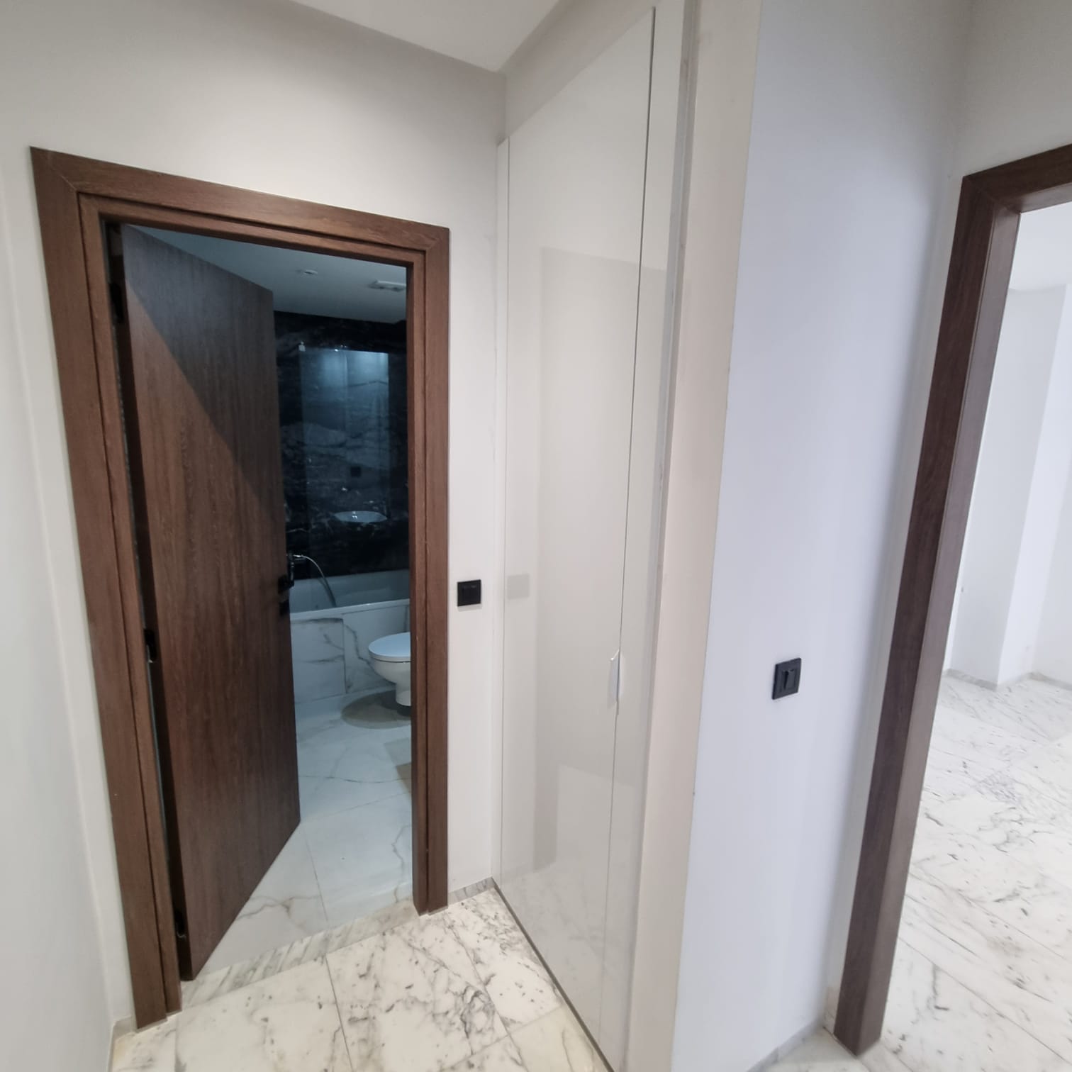 Ain Zaghouan&nbsp;Jardins de Carthage&nbsp;Location&nbsp;Appart. 3 pi�ces&nbsp;S plus deux haut standing jards de carthage