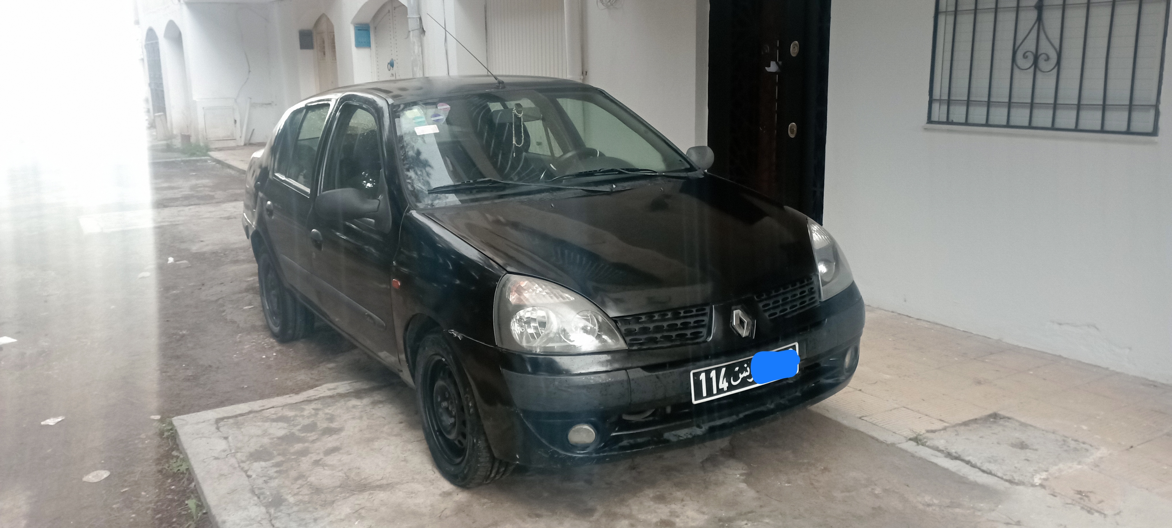 Nouvelle Medina&nbsp;Nouvelle Medina&nbsp;Renault&nbsp;Clio&nbsp;Clio classique tr�s propre d�part � l'�tranger