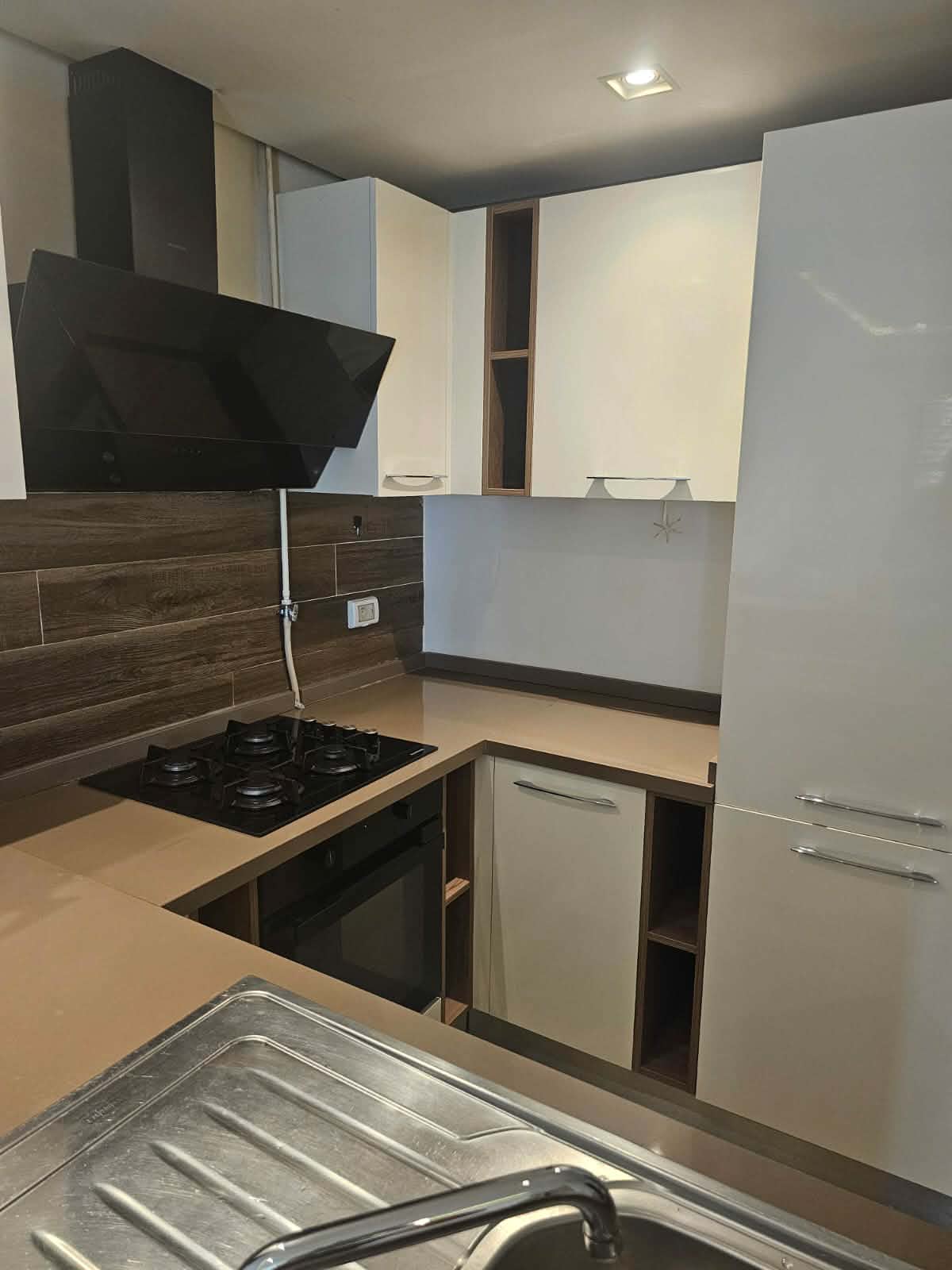 Ain Zaghouan&nbsp;Jardins de Carthage&nbsp;Location&nbsp;Appart. 1 pi�ce&nbsp;Particulier loue un  s1 meubl� � ain zaghouan nord