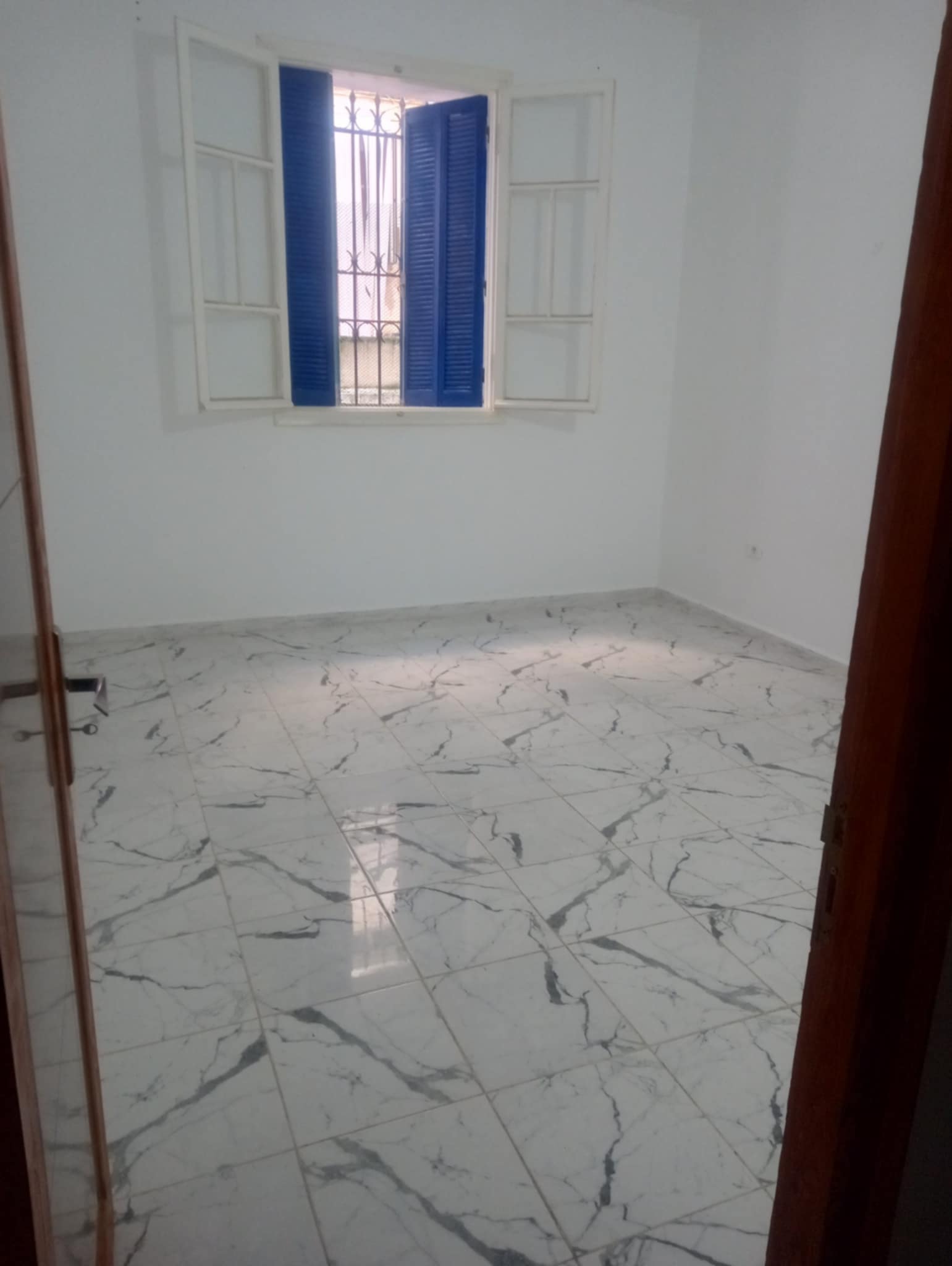 Bab Bhar&nbsp;Bab El Jazira&nbsp;Location&nbsp;Appart. 3 pi�ces&nbsp;S 3 r�nov�