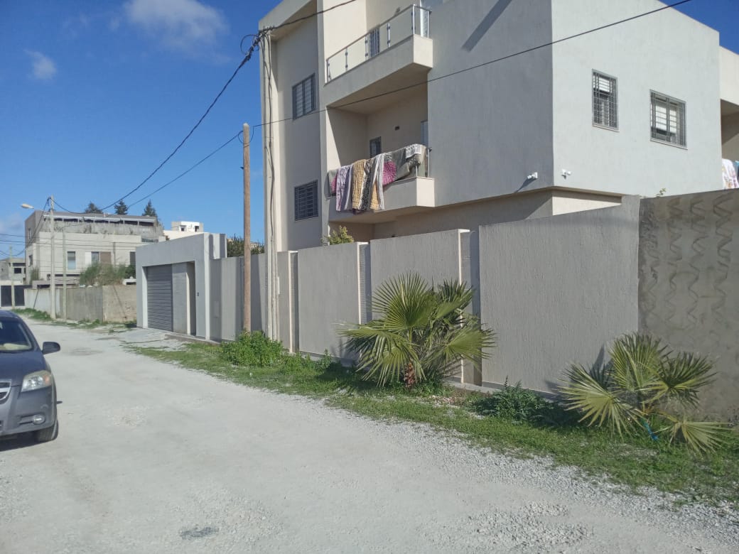 La Soukra&nbsp;La Soukra&nbsp;Terrain&nbsp;Terrain nu&nbsp;Soukra parc vnt ter 1500m2 ref 1626