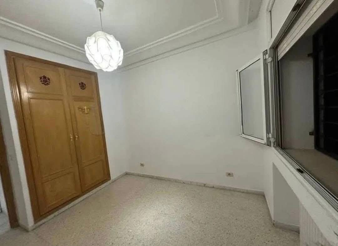 Ariana Ville&nbsp;Cite Ennasr 2&nbsp;Location&nbsp;Appart. 3 pi�ces&nbsp;S2 1200 d ennasr 2