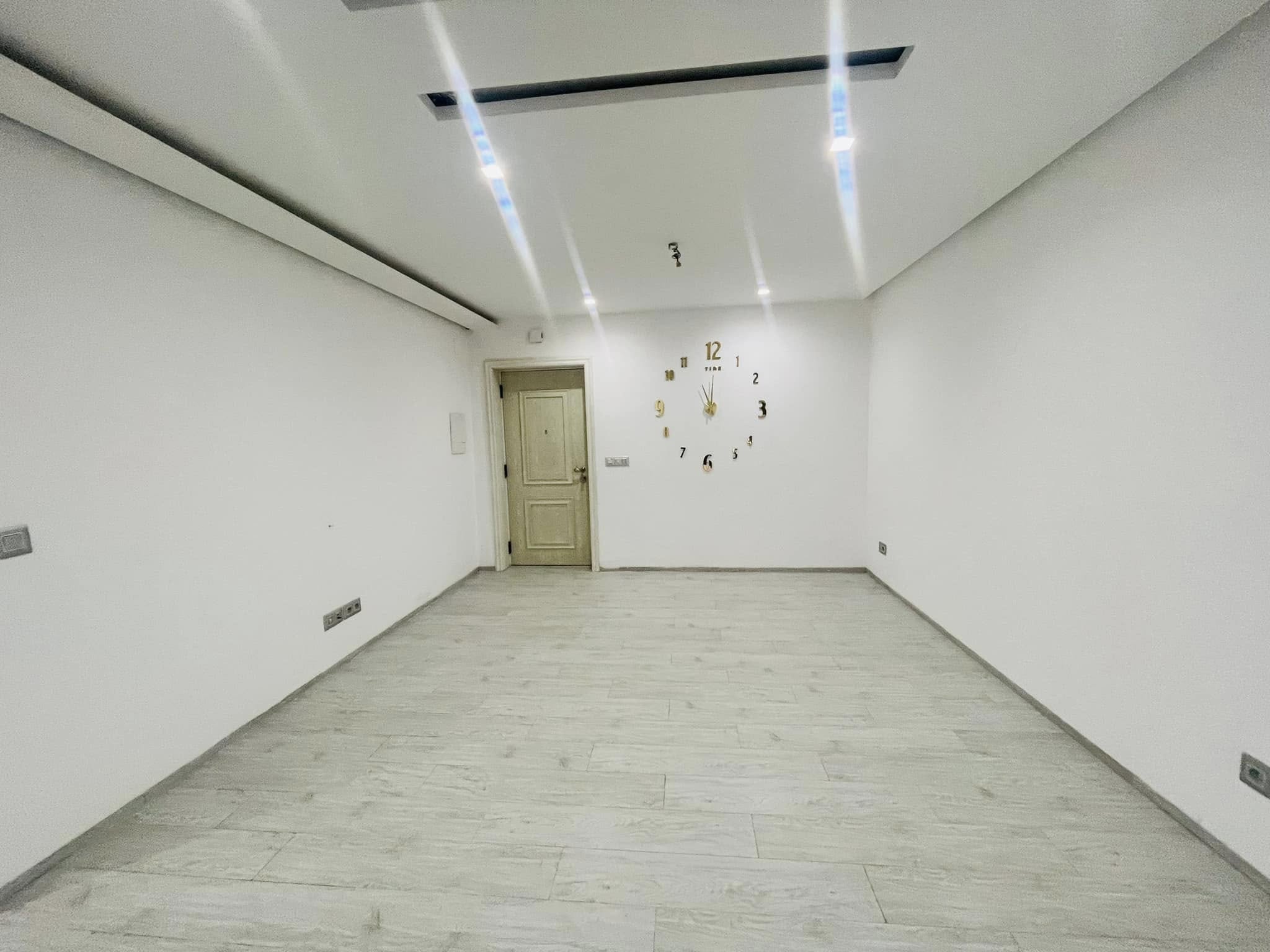 El Menzah&nbsp;El Menzah 9&nbsp;Location&nbsp;Appart. 2 pi�ces&nbsp;S1  r�sidence h�telier avec piscine