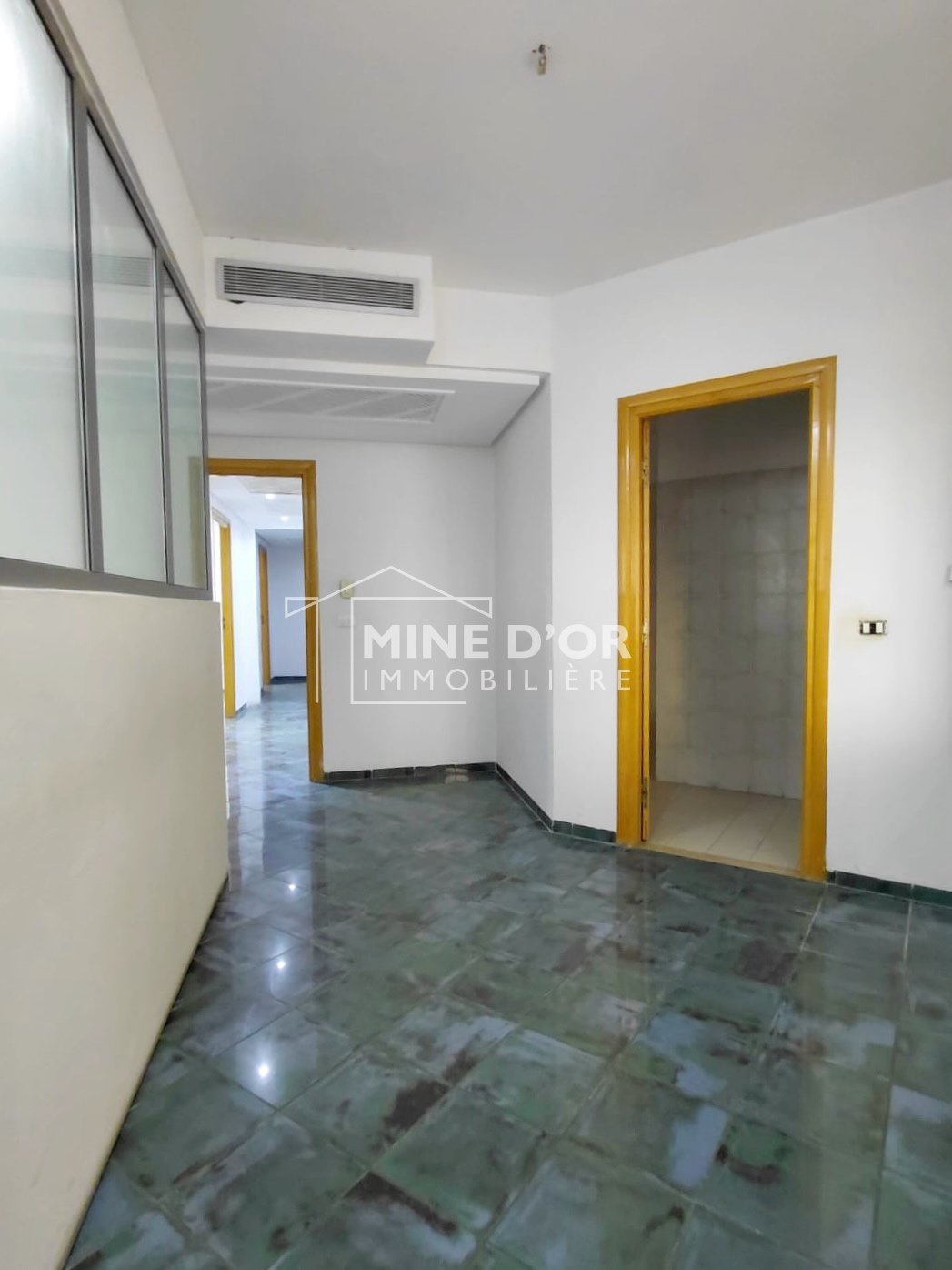 Bab Bhar&nbsp;Montplaisir&nbsp;Bureaux & Commerces&nbsp;Bureau&nbsp;Bureau h4 au coeur de montplaisir