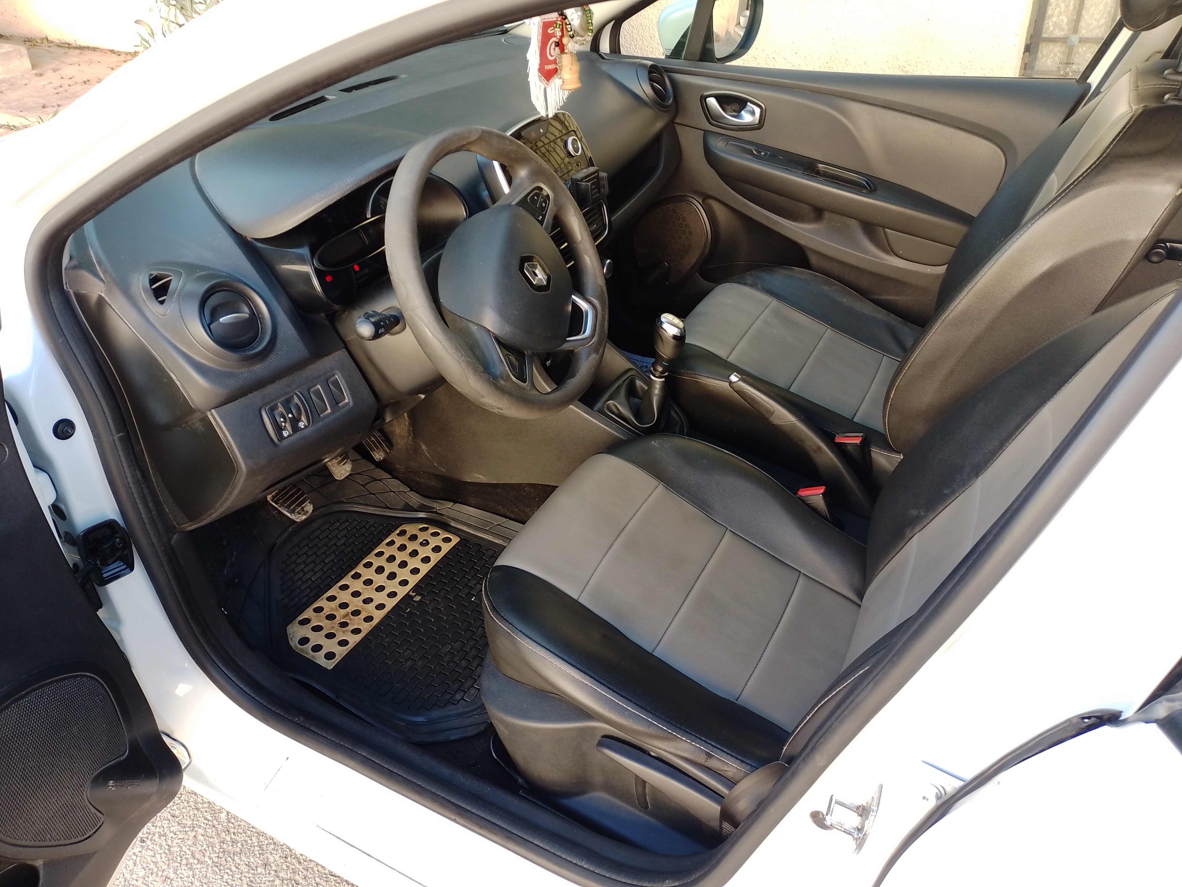 Renault&nbsp;Clio - Tunisie