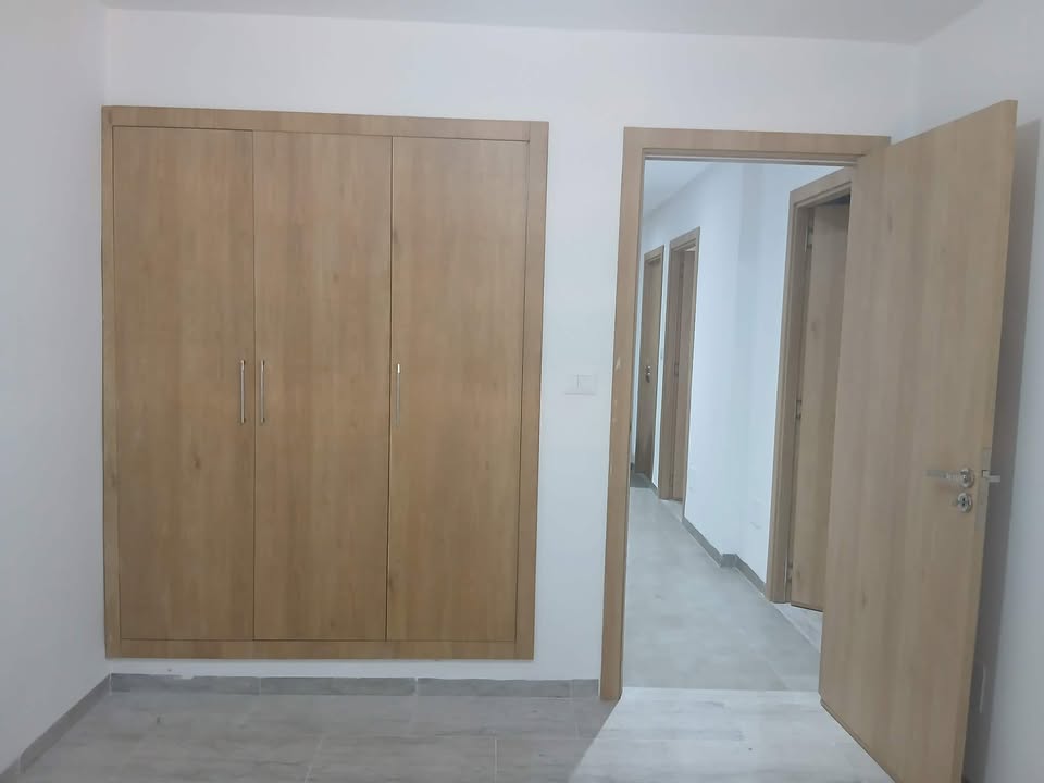 El Mourouj&nbsp;El Mourouj&nbsp;Location&nbsp;Appart. 4 pi�ces&nbsp;App hakim mourouj 6